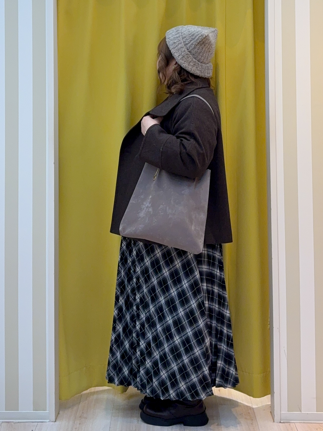 kotoさんさんの「SHOO･LA･RUE｜【S-LL】見た目以上に軽い ウール調 スタンドカラーショートコート」を使ったコーディネート