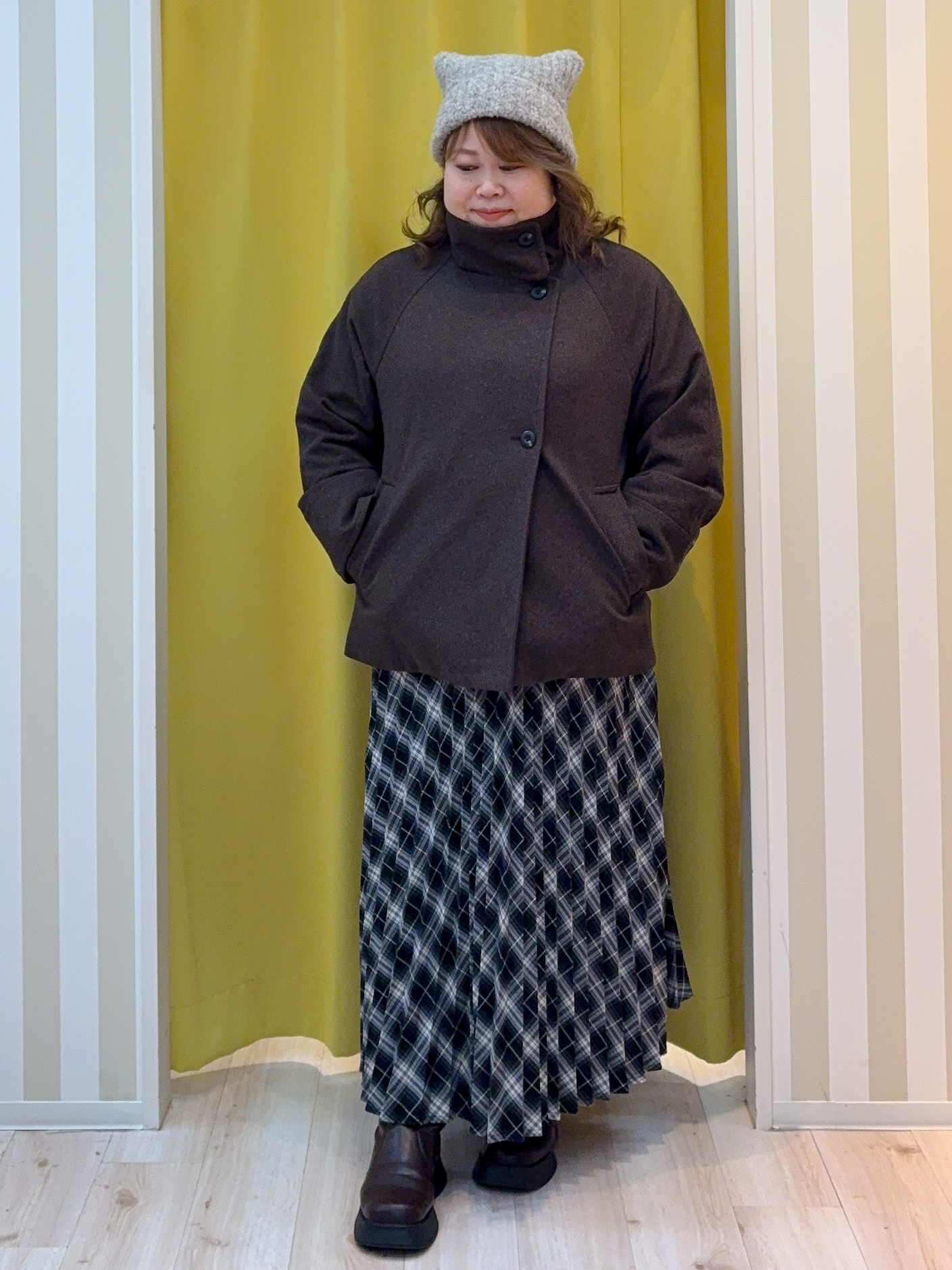 kotoさんさんの「SHOO･LA･RUE｜【S-LL】見た目以上に軽い ウール調 スタンドカラーショートコート」を使ったコーディネート