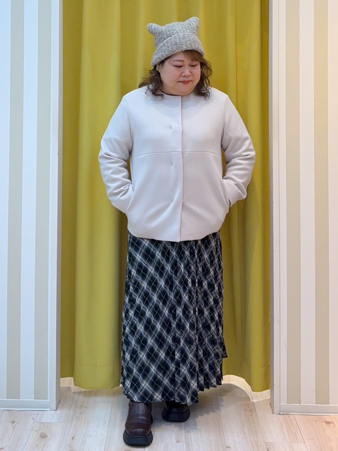kotoさんさんの「SHOO･LA･RUE｜【S-LL/体型カバー】ノーカラーですっきり ウール調コクーンジャケット」を使ったコーディネート