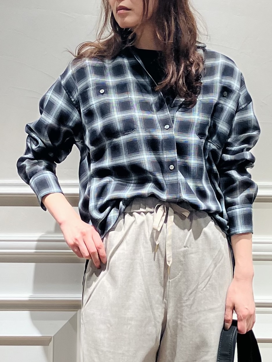 TSUKUIさんの「DRESSTERIOR｜【ウォッシャブル】ビエラオンブレチェックシャツ」を使ったコーディネート
