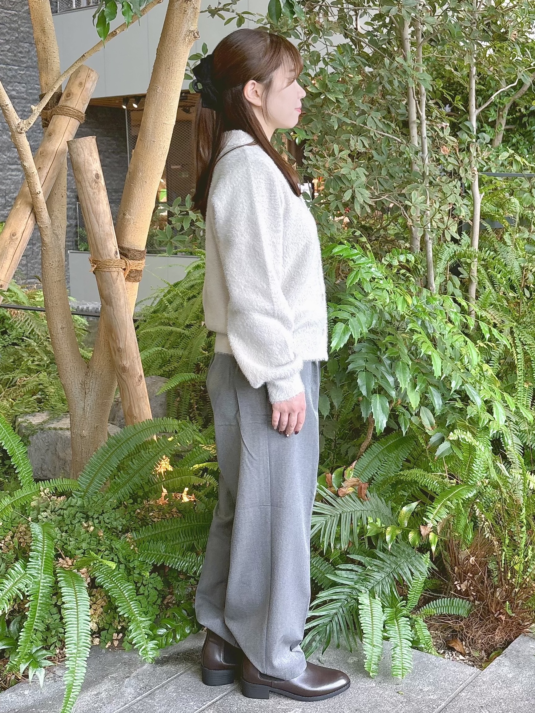 ayumiさんの「OPAQUE.CLIP｜フェザー襟付きニットカーディガン【洗濯機OK】」を使ったコーディネート