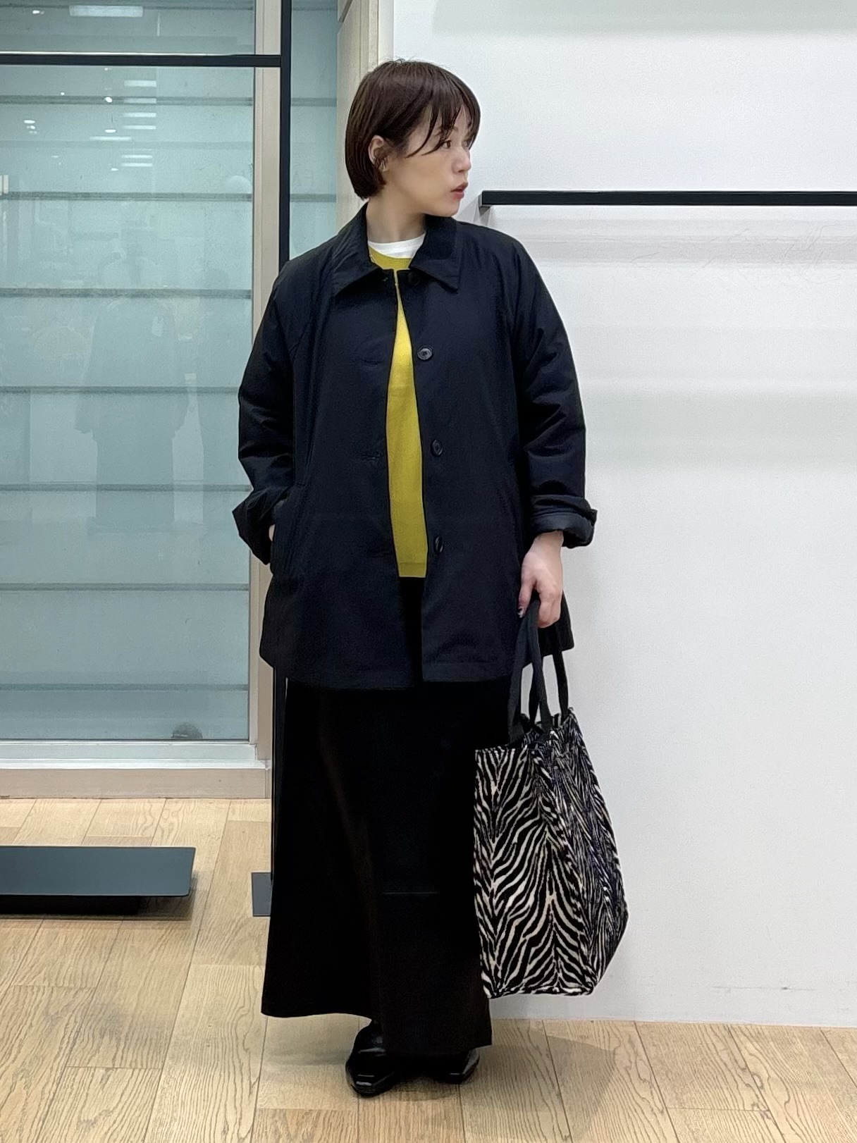 asamiさんの「INDIVI｜【選べる6色／ストレッチ◎】きれいめドルマンスリーブニット」を使ったコーディネート