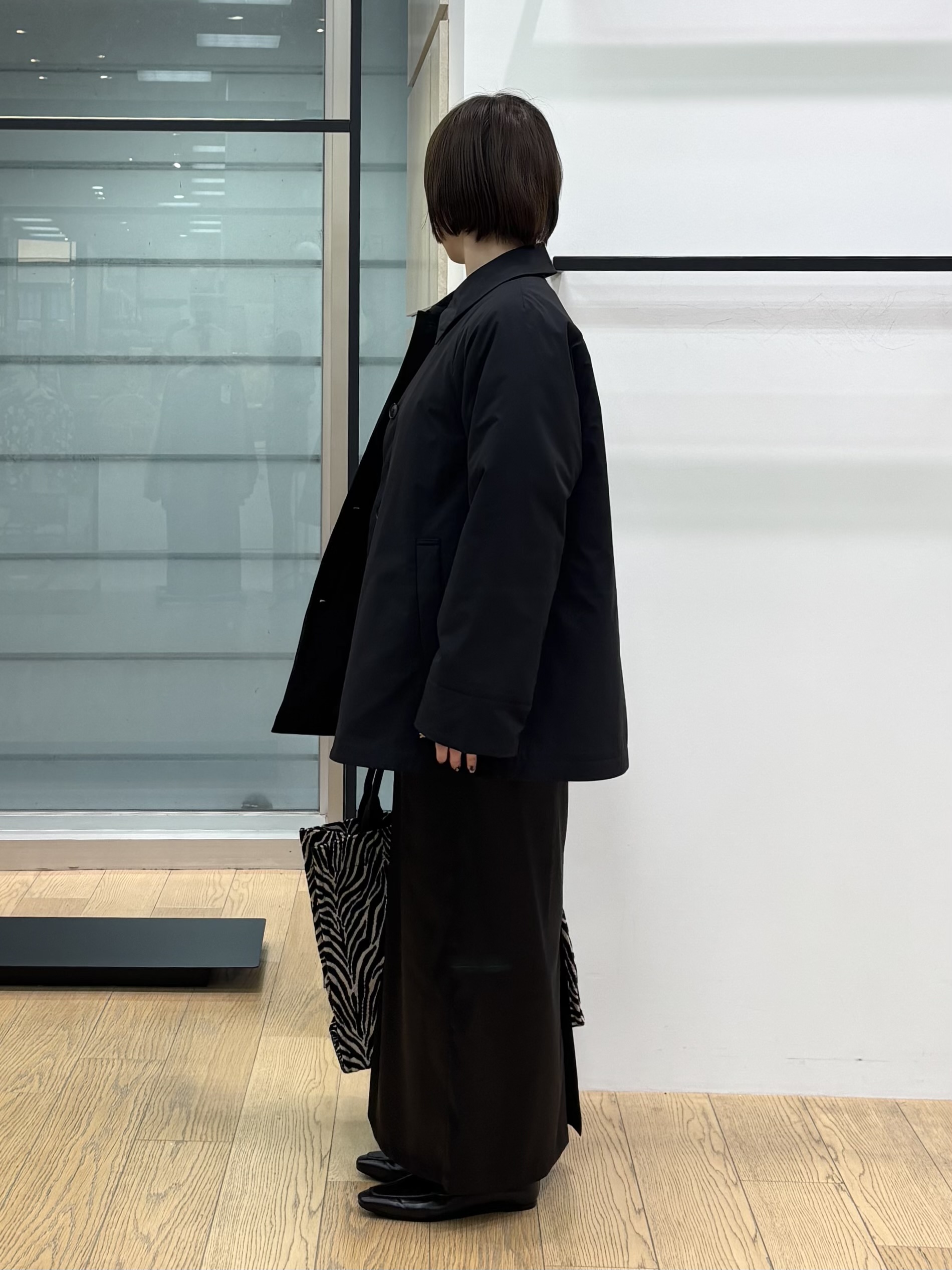 asamiさんの「INDIVI｜【選べる6色／ストレッチ◎】きれいめドルマンスリーブニット」を使ったコーディネート