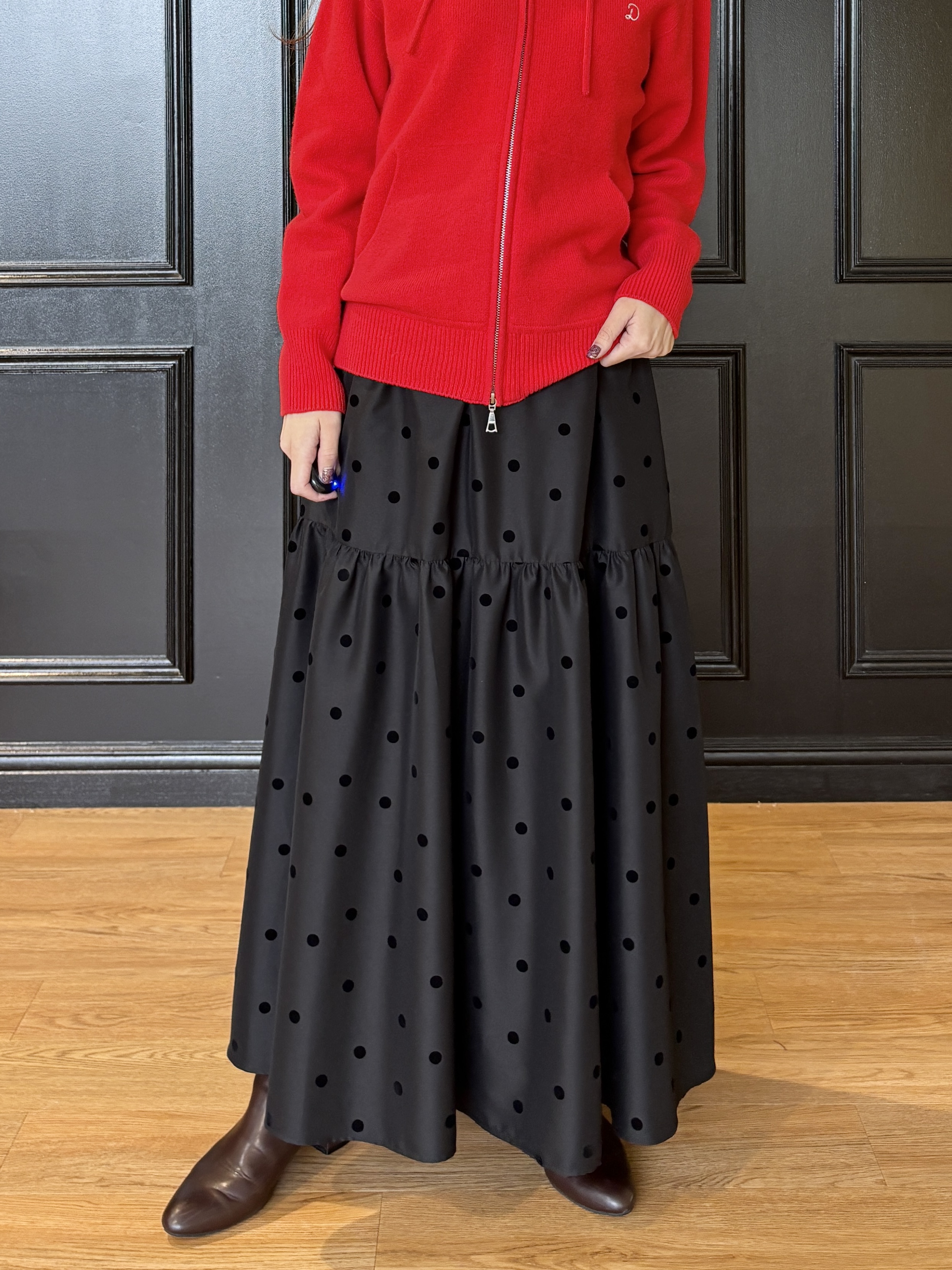清水夏姫さんの「DRESSTERIOR｜【STORY11月号掲載／日本製】ホールガーメント（R） ウールカシミヤ ジップパーカー」を使ったコーディネート