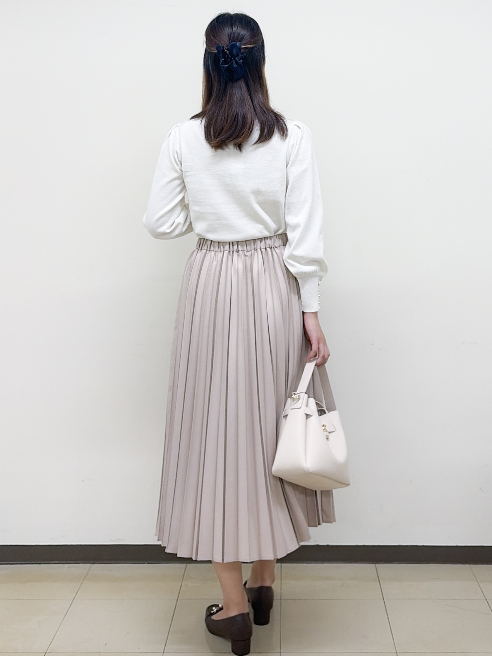 yurinaさんの「index｜【植草美幸先生が指南する好印象スタイル】カシミヤ混ノーカラーショートコート」を使ったコーディネート