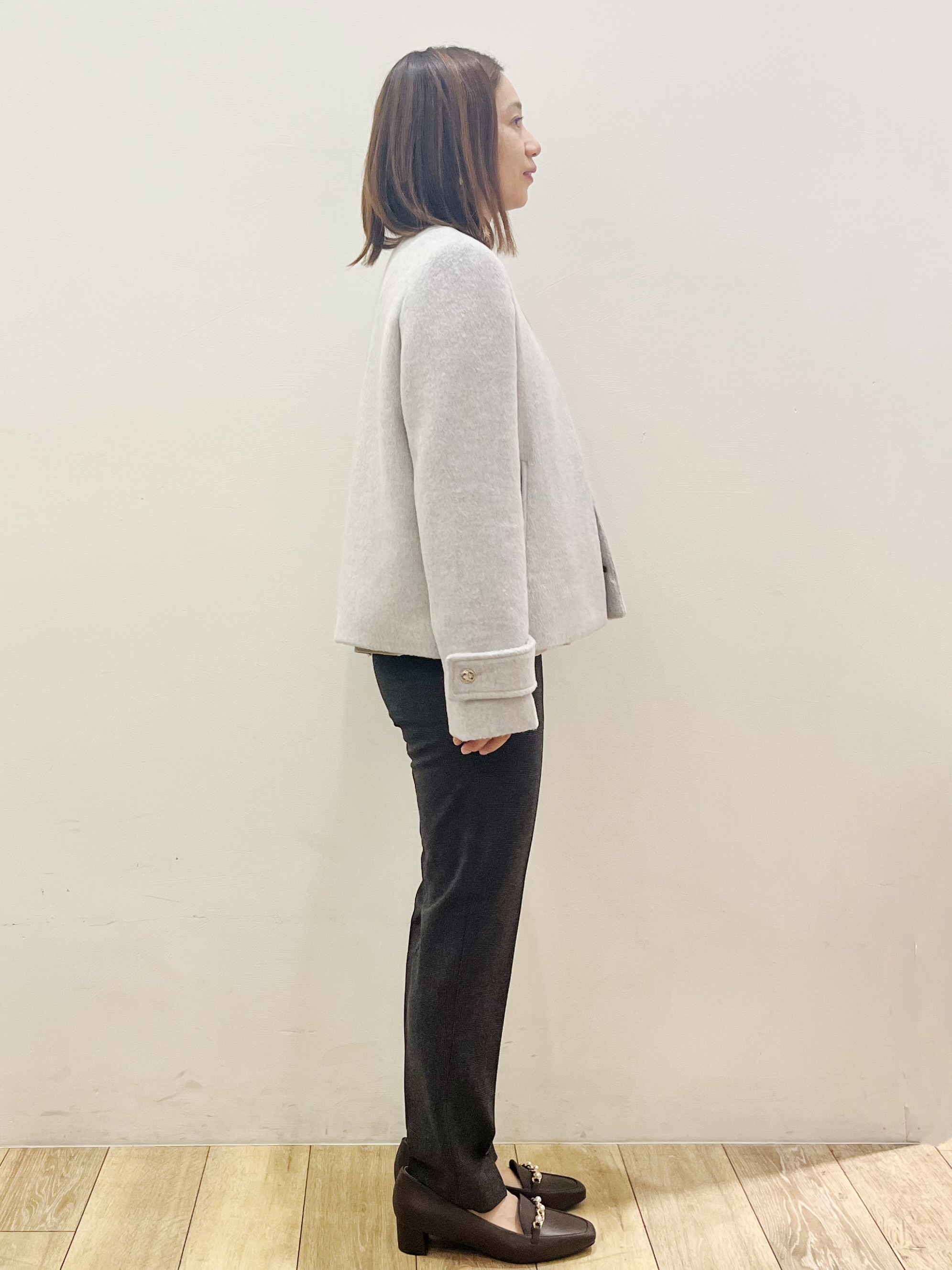 kcさんの「OPAQUE.CLIP｜【植草美幸先生が指南する好印象スタイル】カシミヤ混ノーカラーショートコート」を使ったコーディネート