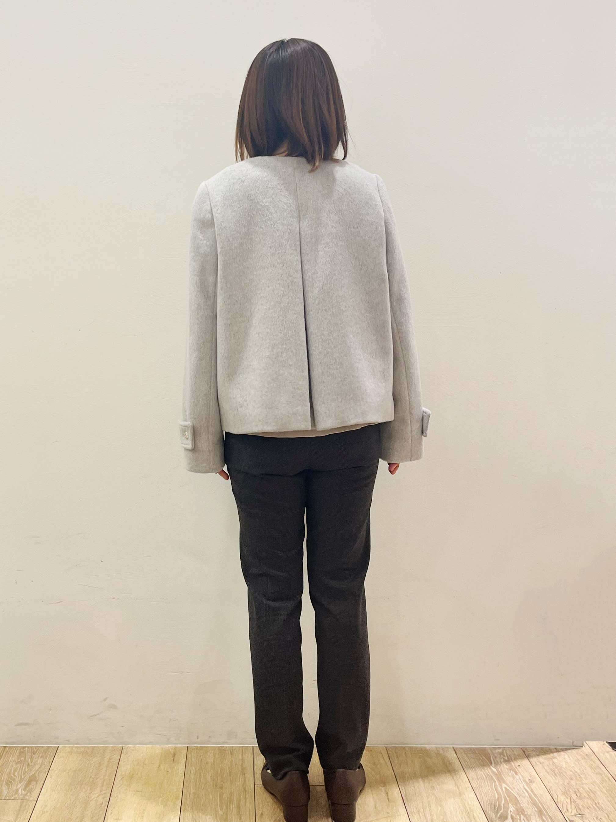 kcさんの「OPAQUE.CLIP｜【植草美幸先生が指南する好印象スタイル】カシミヤ混ノーカラーショートコート」を使ったコーディネート