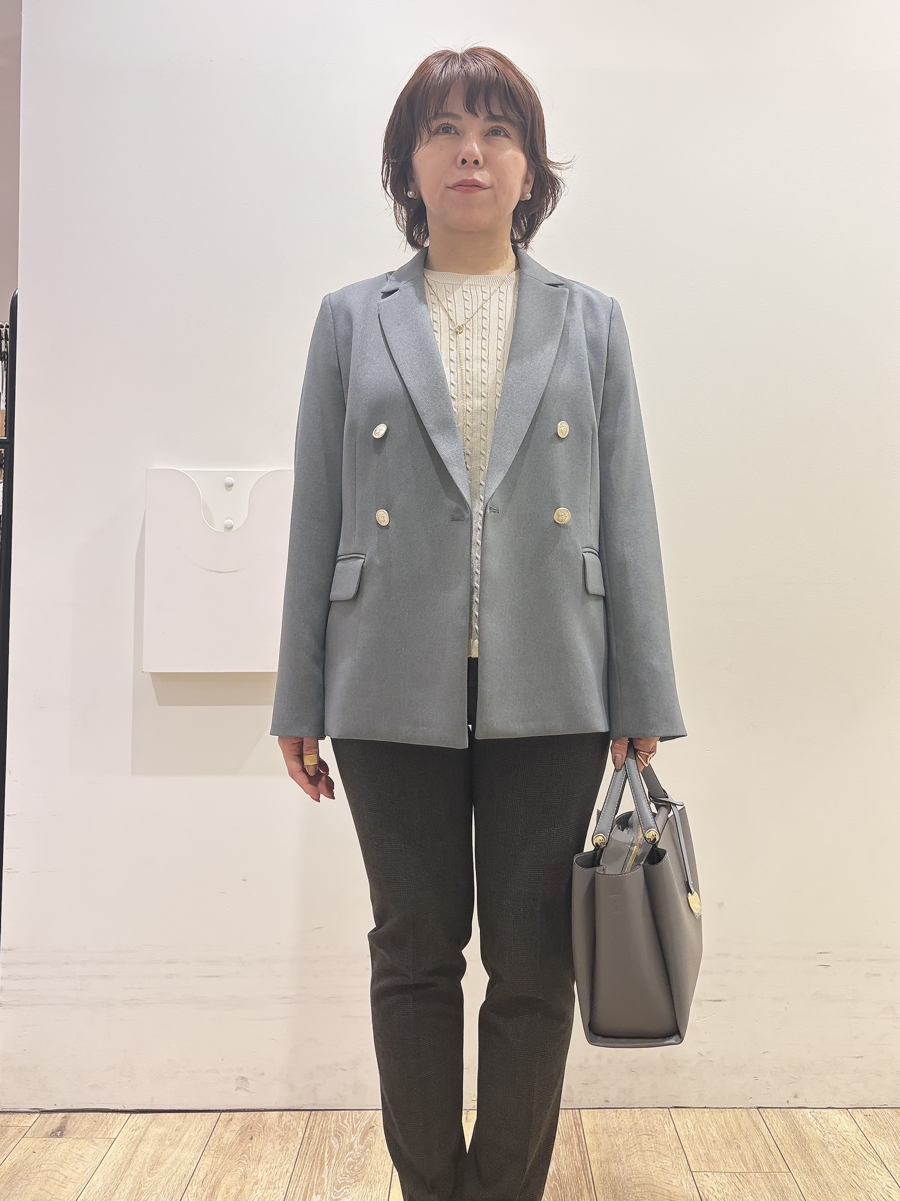 YUKOさんの「index｜バイカラーケーブルペプラムニット【洗濯機OK】」を使ったコーディネート