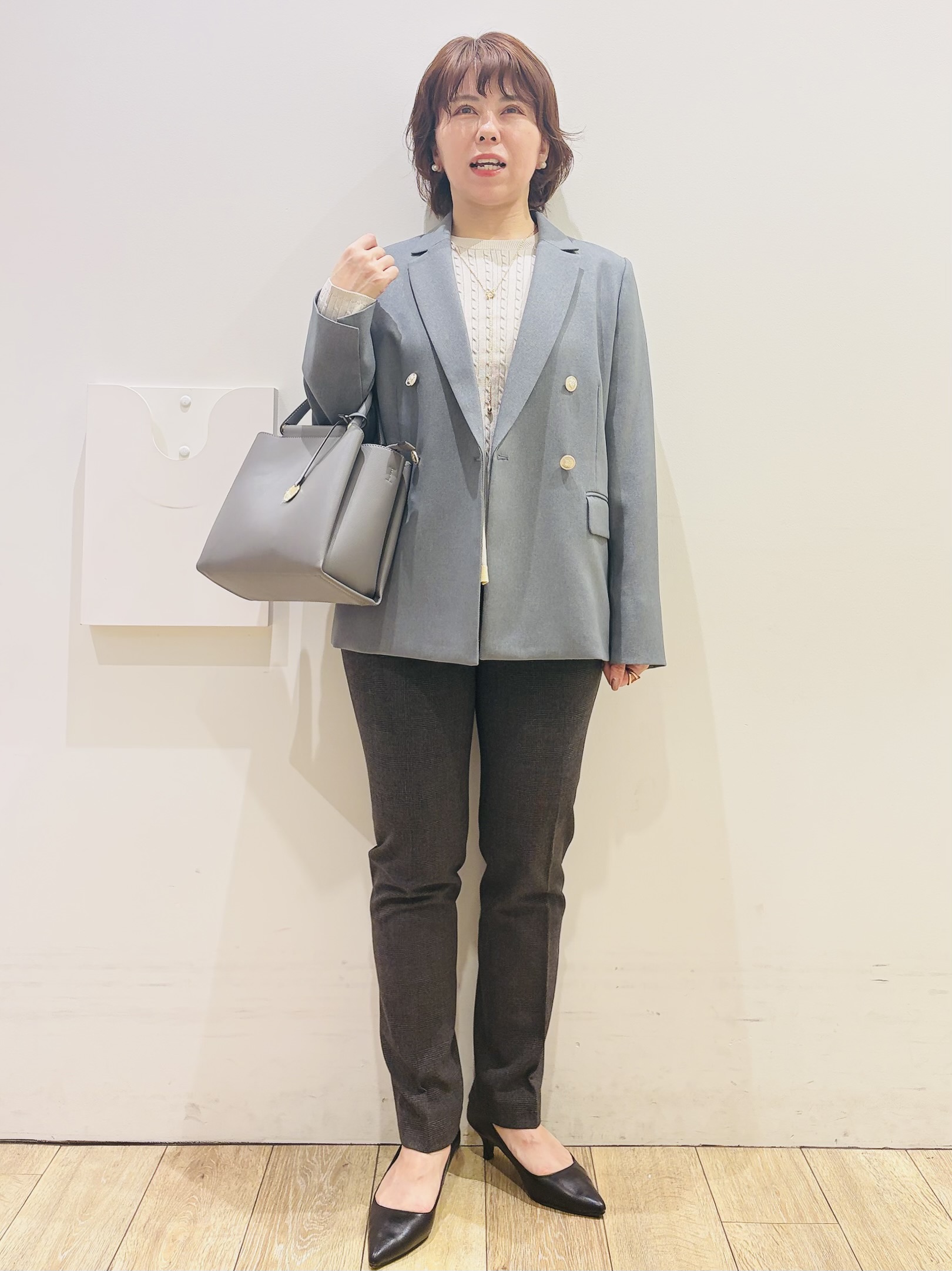 YUKOさんの「index｜バイカラーケーブルペプラムニット【洗濯機OK】」を使ったコーディネート