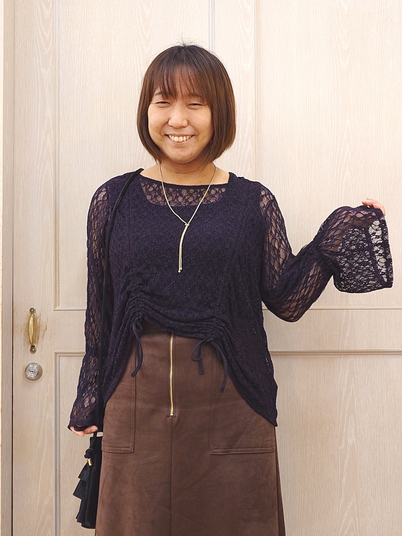 とろろさんの「SHOO･LA･RUE｜レースで華やかに映える 旬な透け感の レースシャーリングトップス」を使ったコーディネート