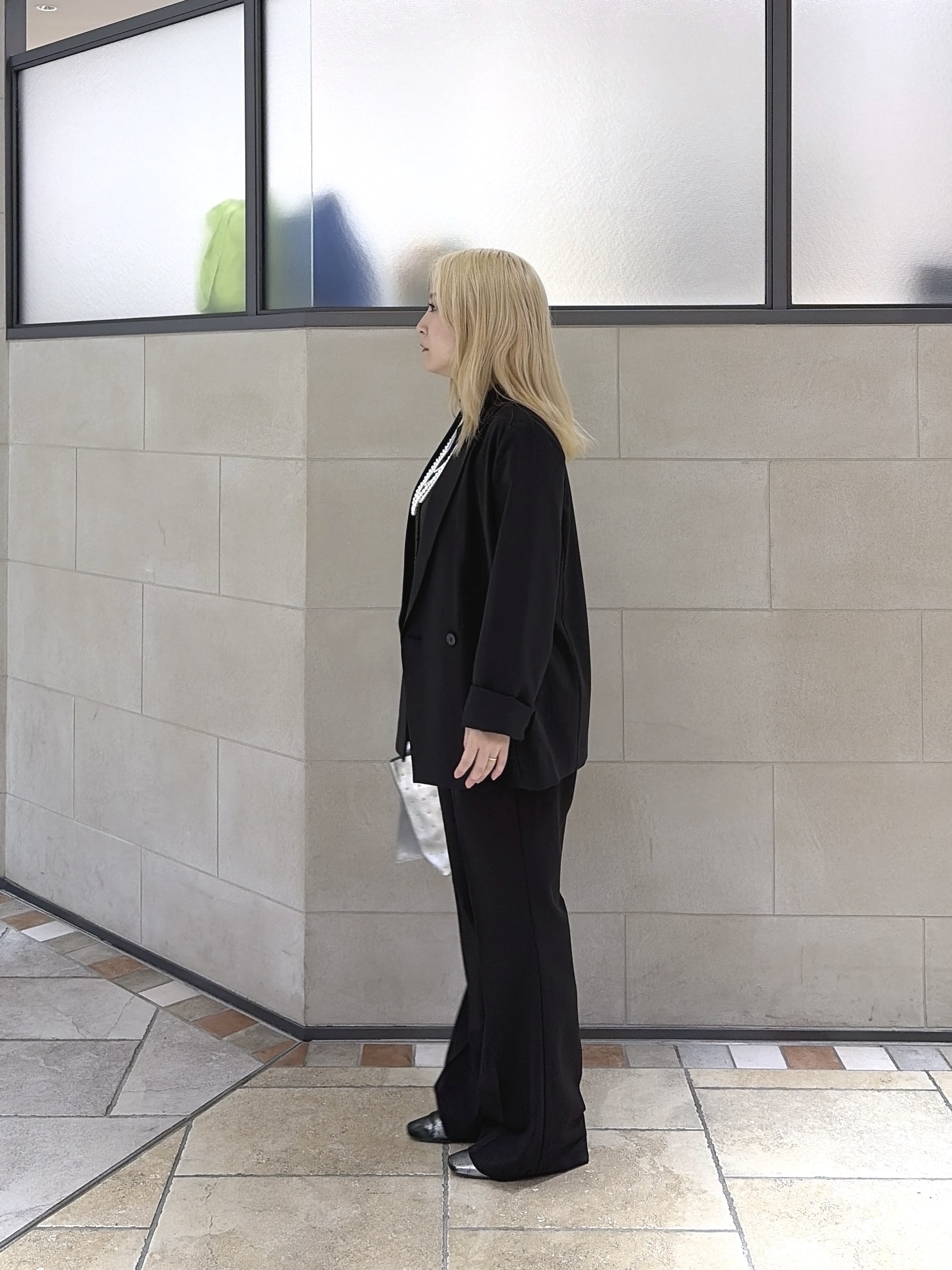 よねさんの「INDIVI｜Comfy Set Up｜ダブルブレストイージージャケット【LIVE紹介／上枝みどりさん着用／セット」を使ったコーディネート
