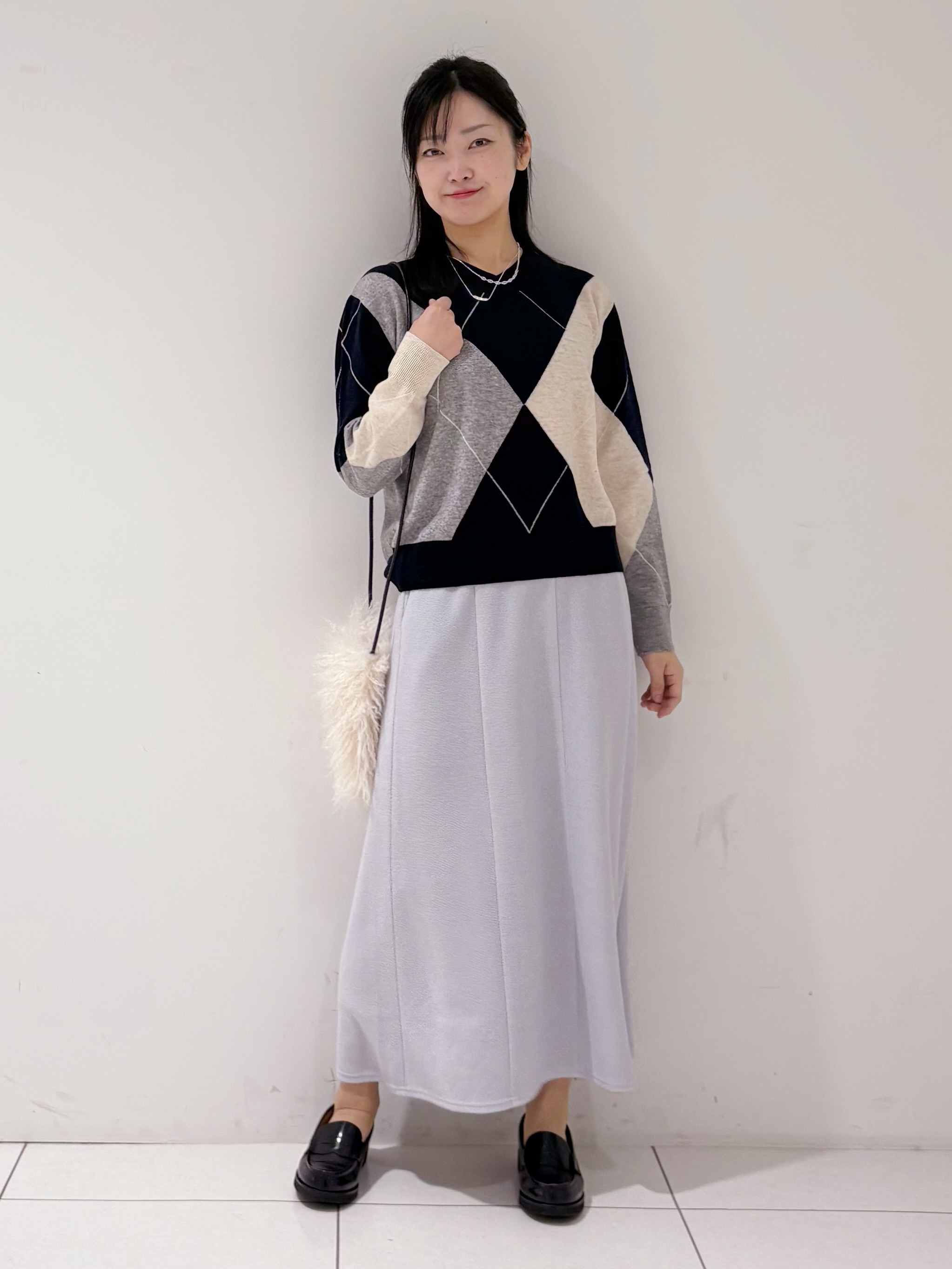 momokoさんの「INDIVI｜【ウール混】ビッグアーガイル柄ニット」を使ったコーディネート