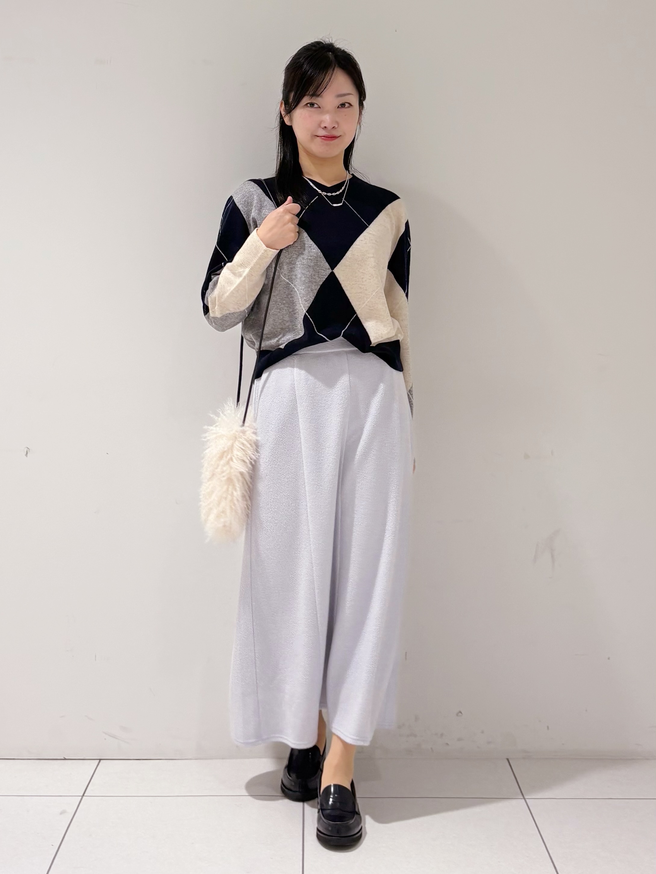 momokoさんの「INDIVI｜【ウール混】ビッグアーガイル柄ニット」を使ったコーディネート