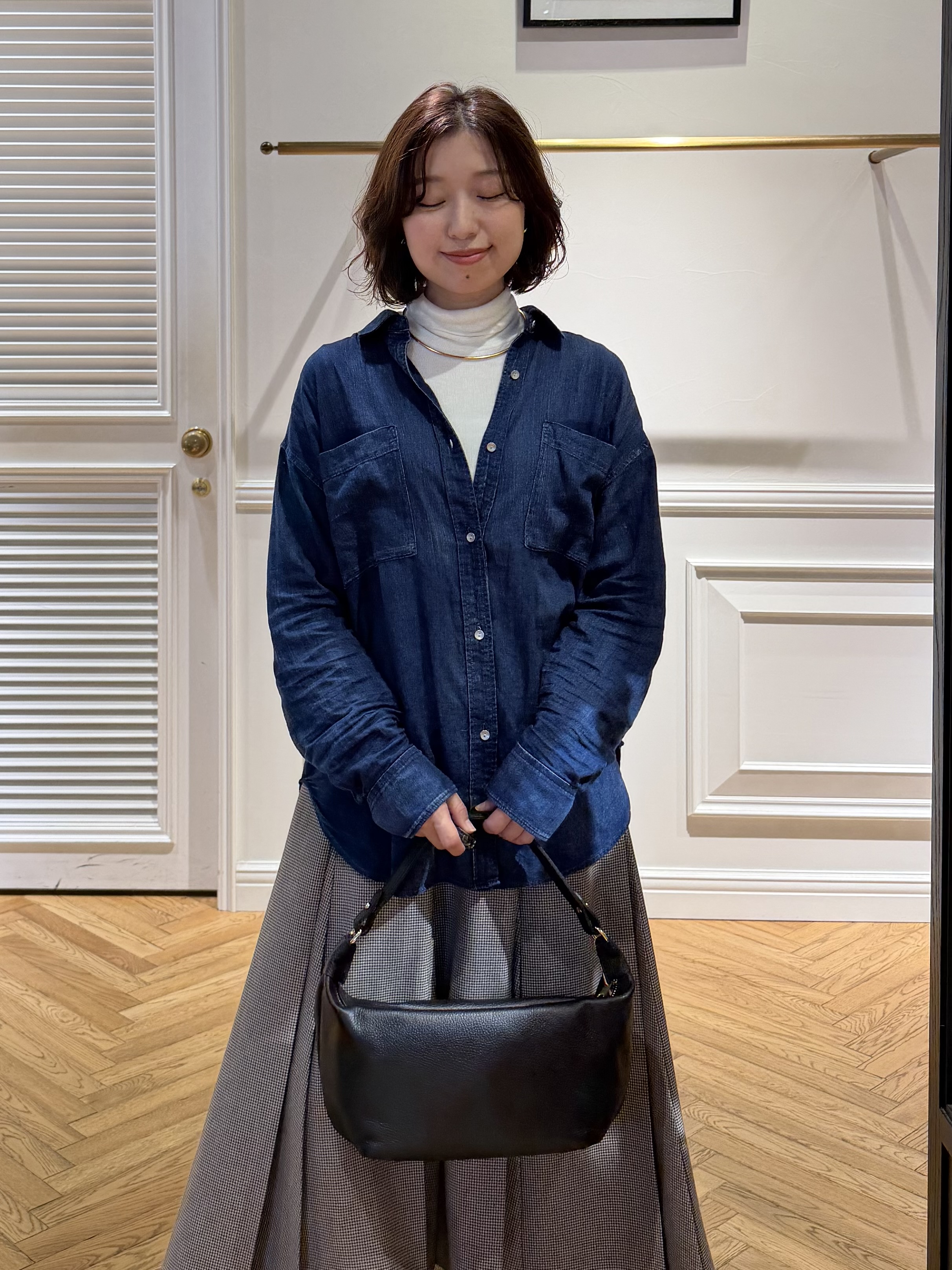 つじ まこさんの「DRESSTERIOR｜【吸湿発熱/保湿機能/インナー】ホカウル タートルネックプルオーバー」を使ったコーディネート