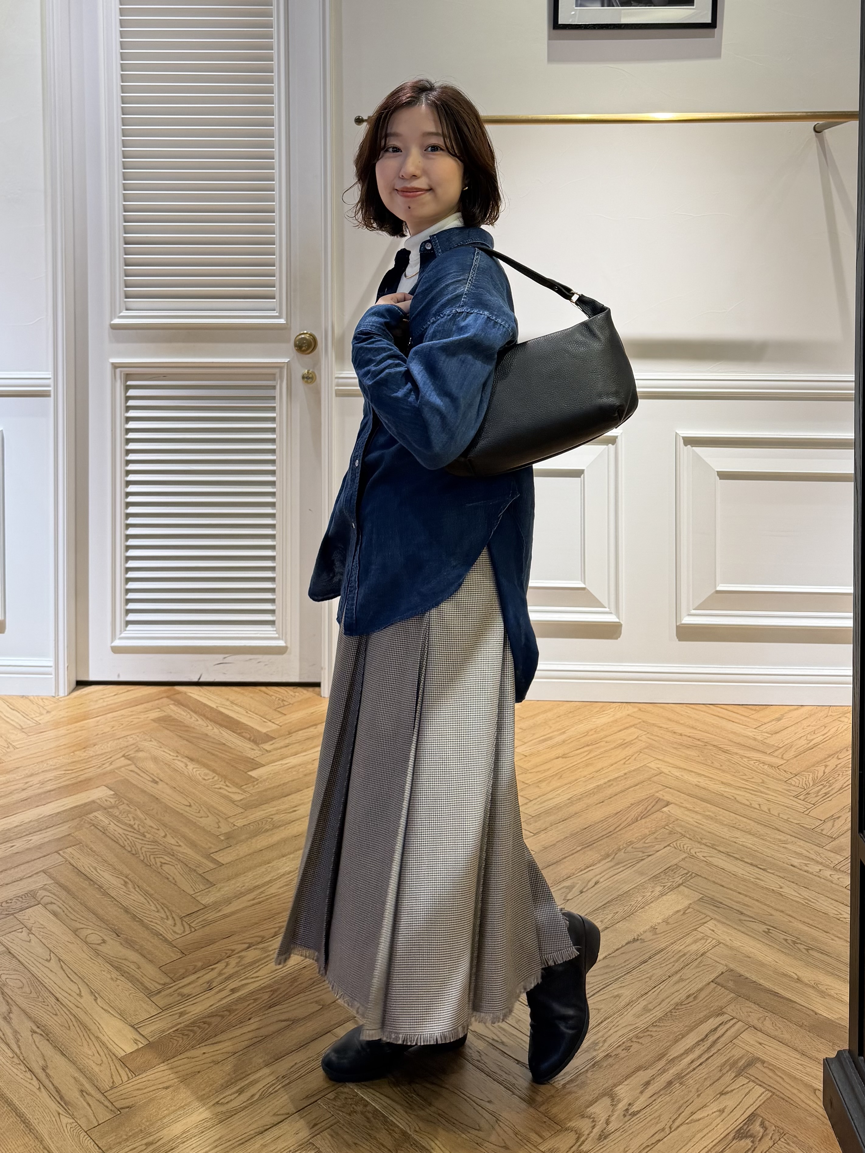 つじ まこさんの「DRESSTERIOR｜【吸湿発熱/保湿機能/インナー】ホカウル タートルネックプルオーバー」を使ったコーディネート