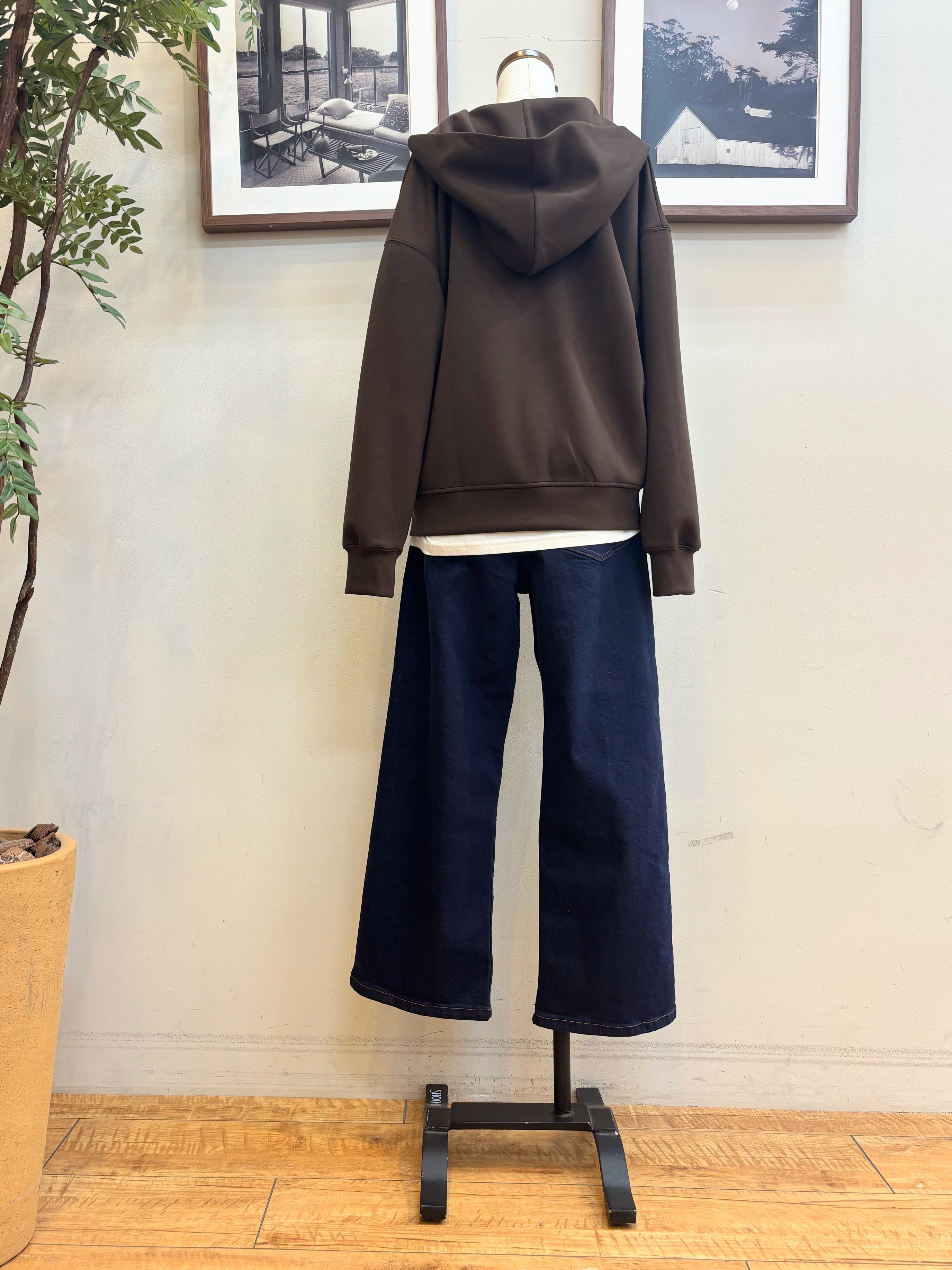maiさんの「SHOO･LA･RUE｜【S-LL/洗濯機可】もちさら ダブルジップパーカ」を使ったコーディネート