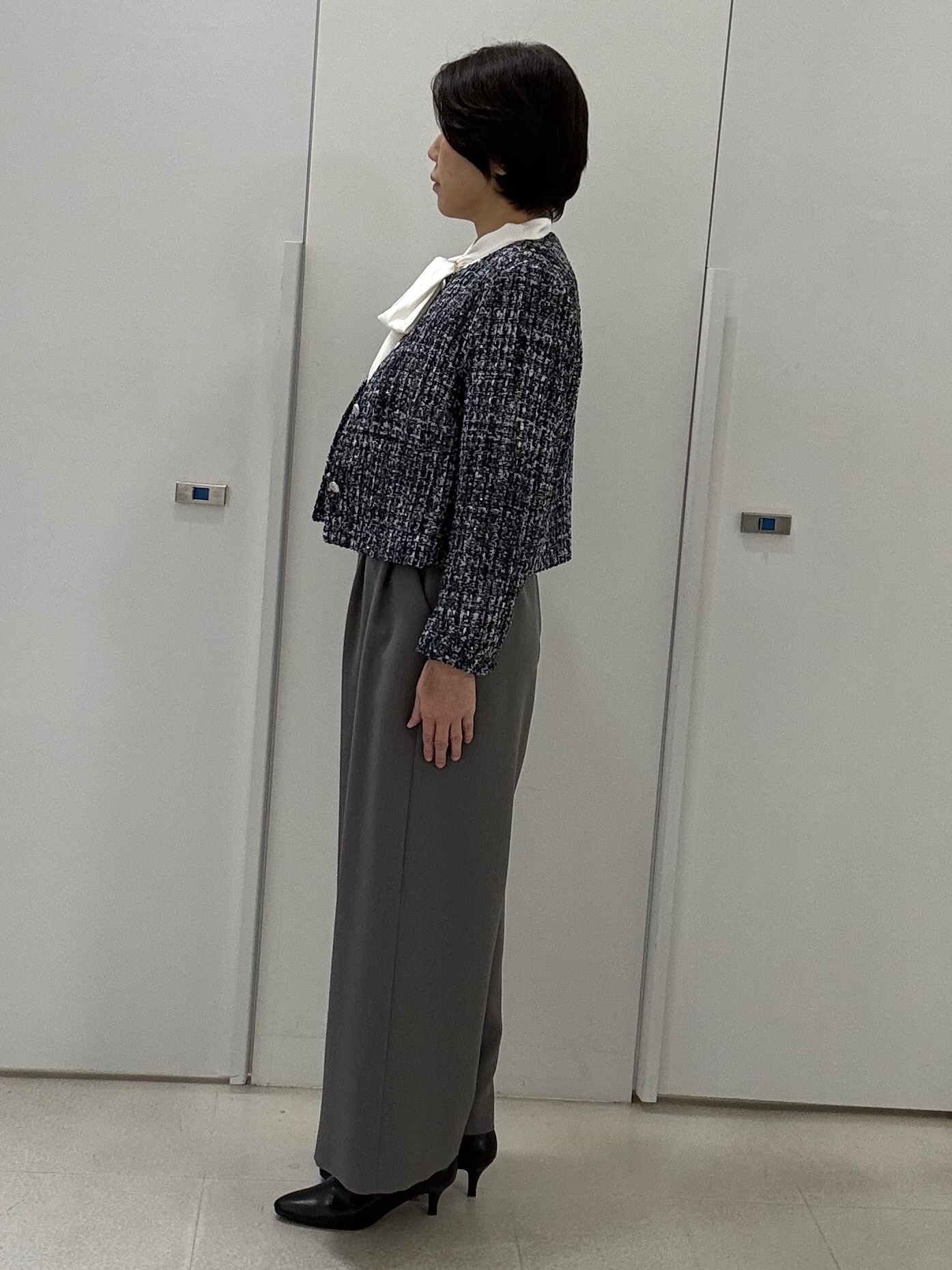 hIさんの「COUP DE CHANCE｜【日本製／セットアップ可】スパンコールツイードジャケット」を使ったコーディネート