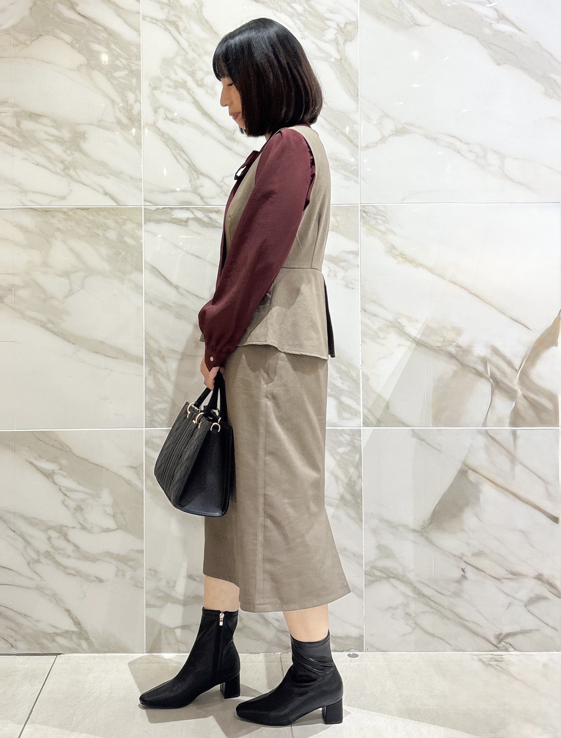 マキさんの「index｜【セットアップ可】ノーカラーミドルコーディガン《洗濯機OK》」を使ったコーディネート