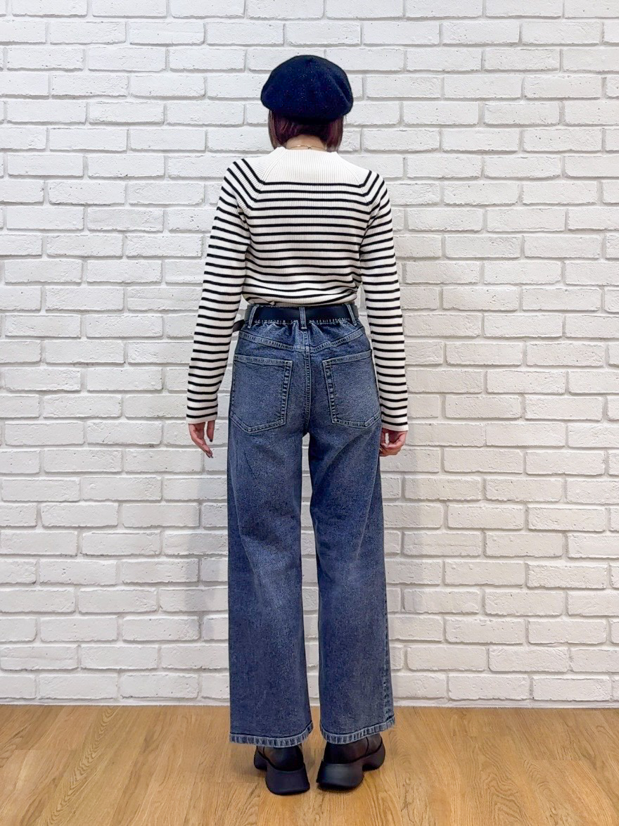 𝐜𝐡𝐢𝐤𝐚さんの「SHOO･LA･RUE｜重ねるだけでこなれコーデに ふわふわフェイクファーベスト」を使ったコーディネート