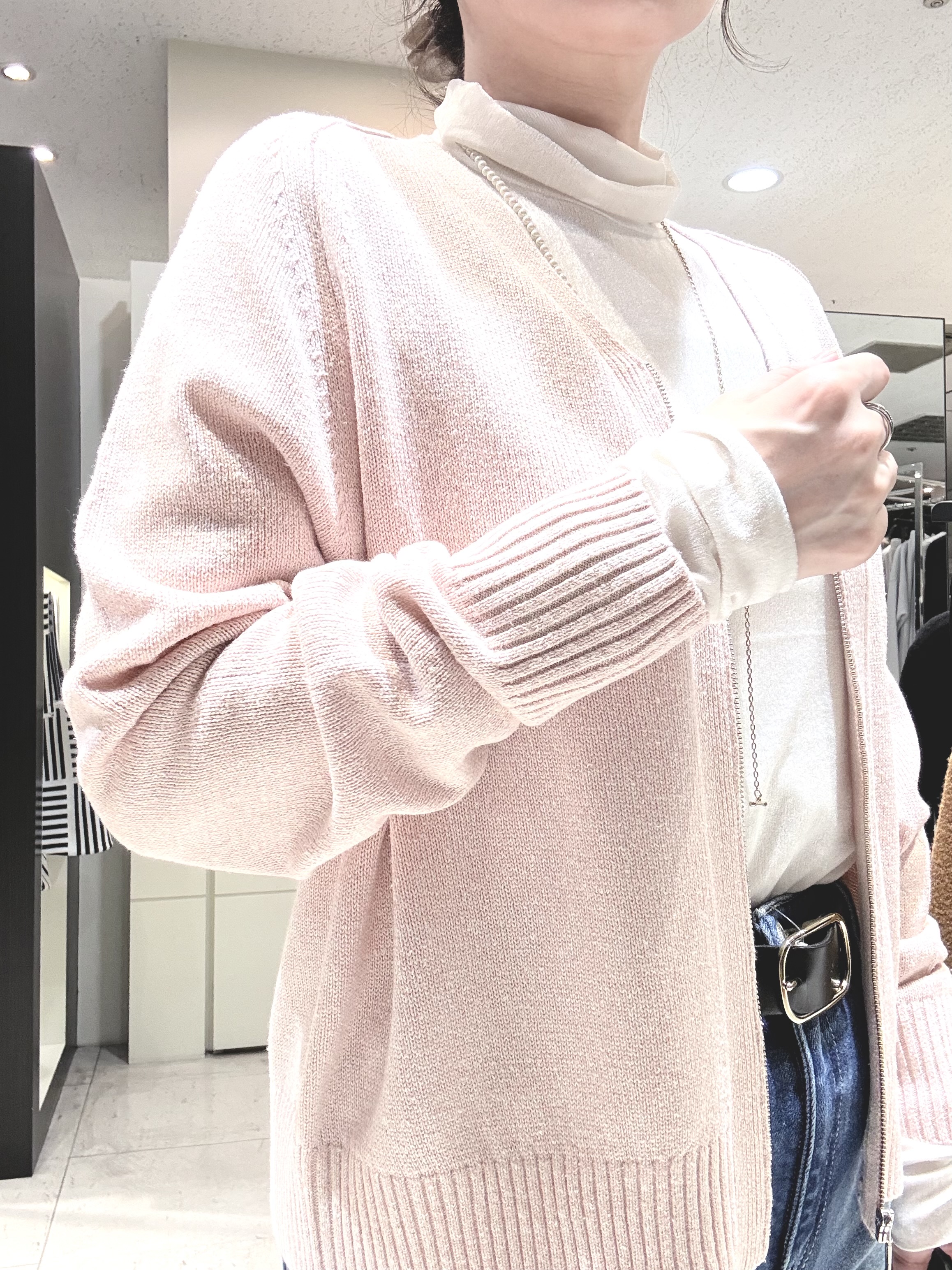 mori.さんの「UNTITLED｜【店頭人気！】杢調ジップカーディガン」を使ったコーディネート
