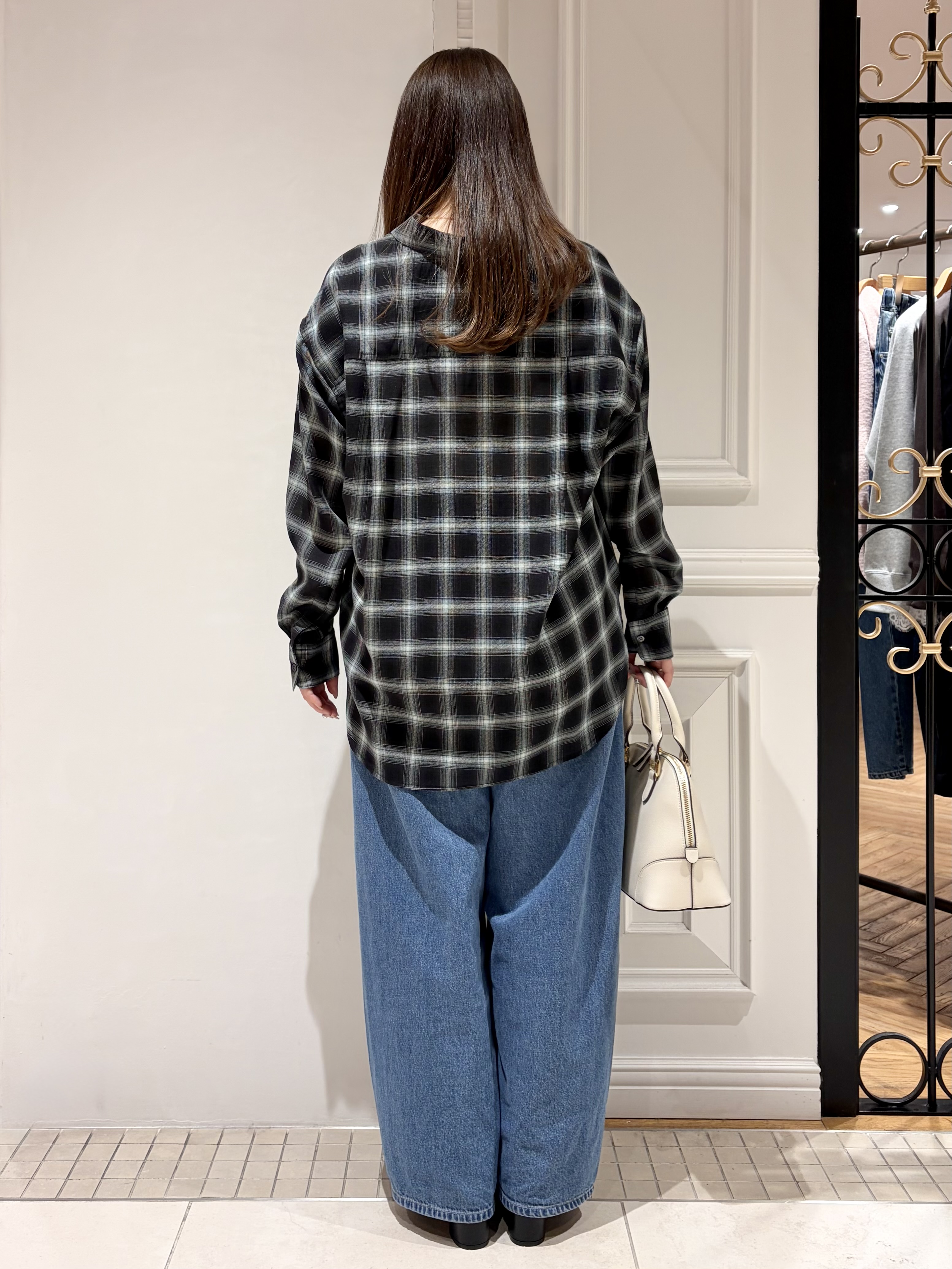 minowaさんの「DRESSTERIOR｜【ウォッシャブル】ビエラオンブレチェックシャツ」を使ったコーディネート