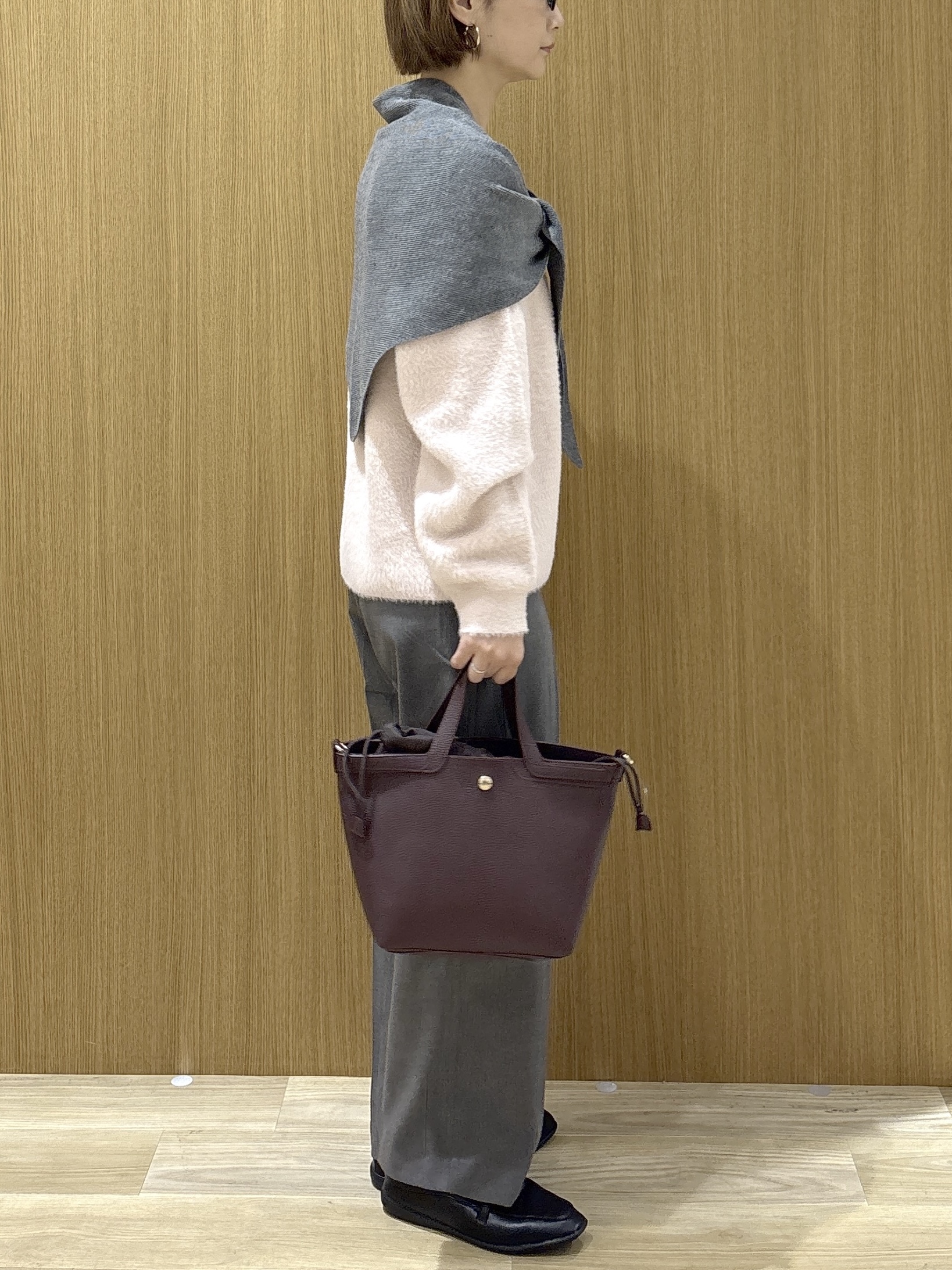 たけねぇさんの「OPAQUE.CLIP｜フェザーヤーンボートネックニット【洗濯機OK】」を使ったコーディネート