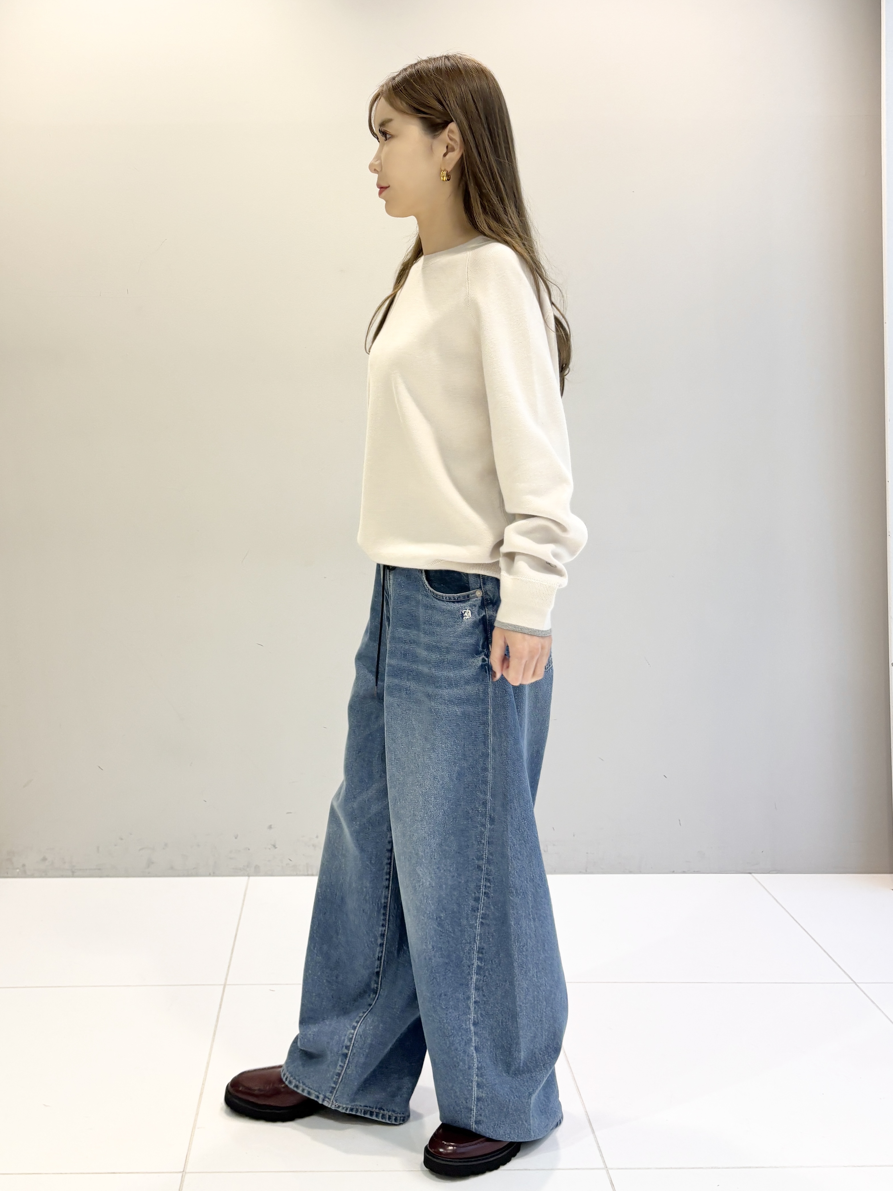 清水夏姫さんの「DRESSTERIOR｜【STORY11月号掲載/マシンウォッシャブル】コットンカシミヤニット」を使ったコーディネート