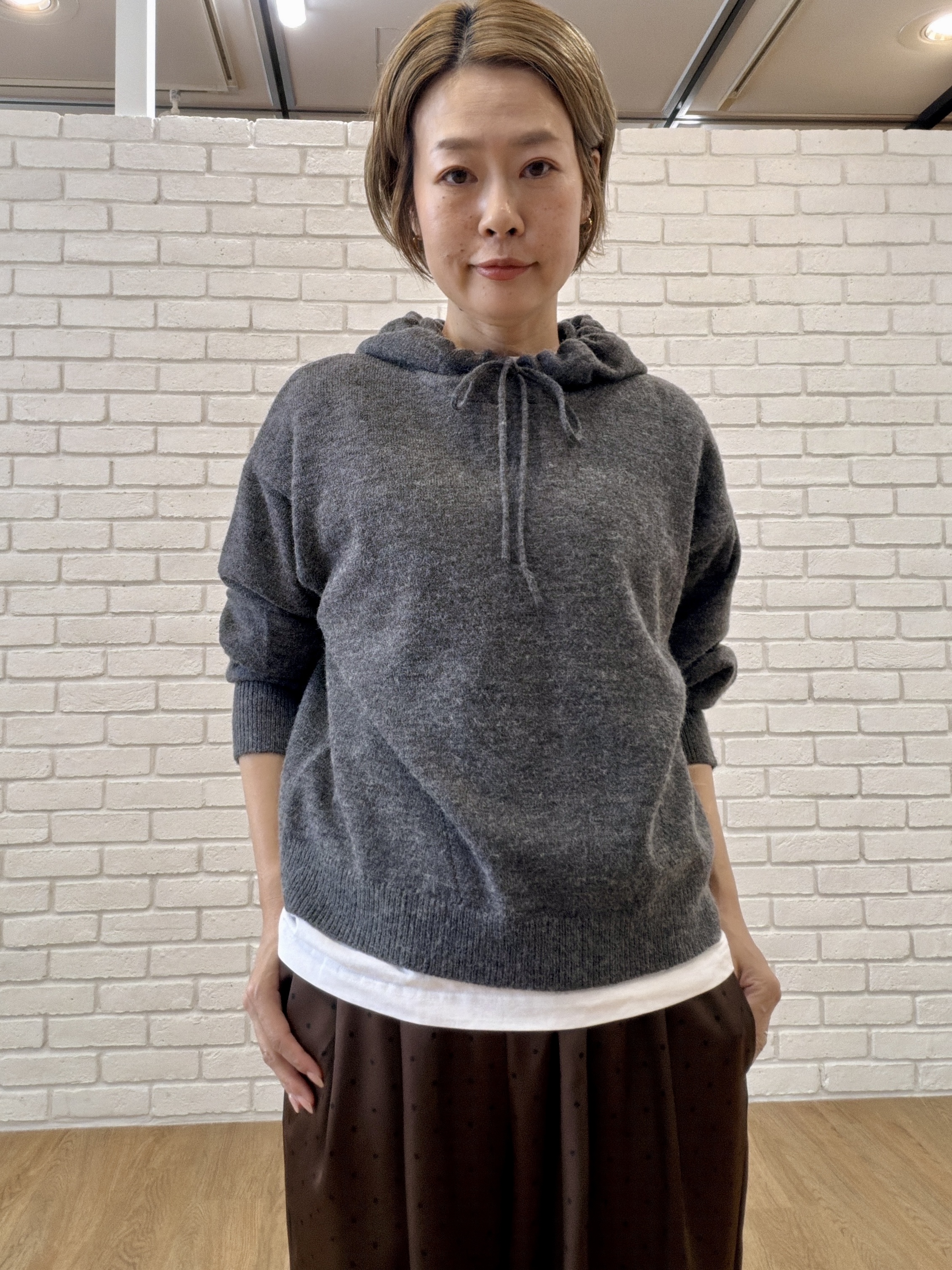 Mariko.Sさんの「OPAQUE.CLIP｜起毛ミドルゲージフーディニット【洗濯機OK】」を使ったコーディネート