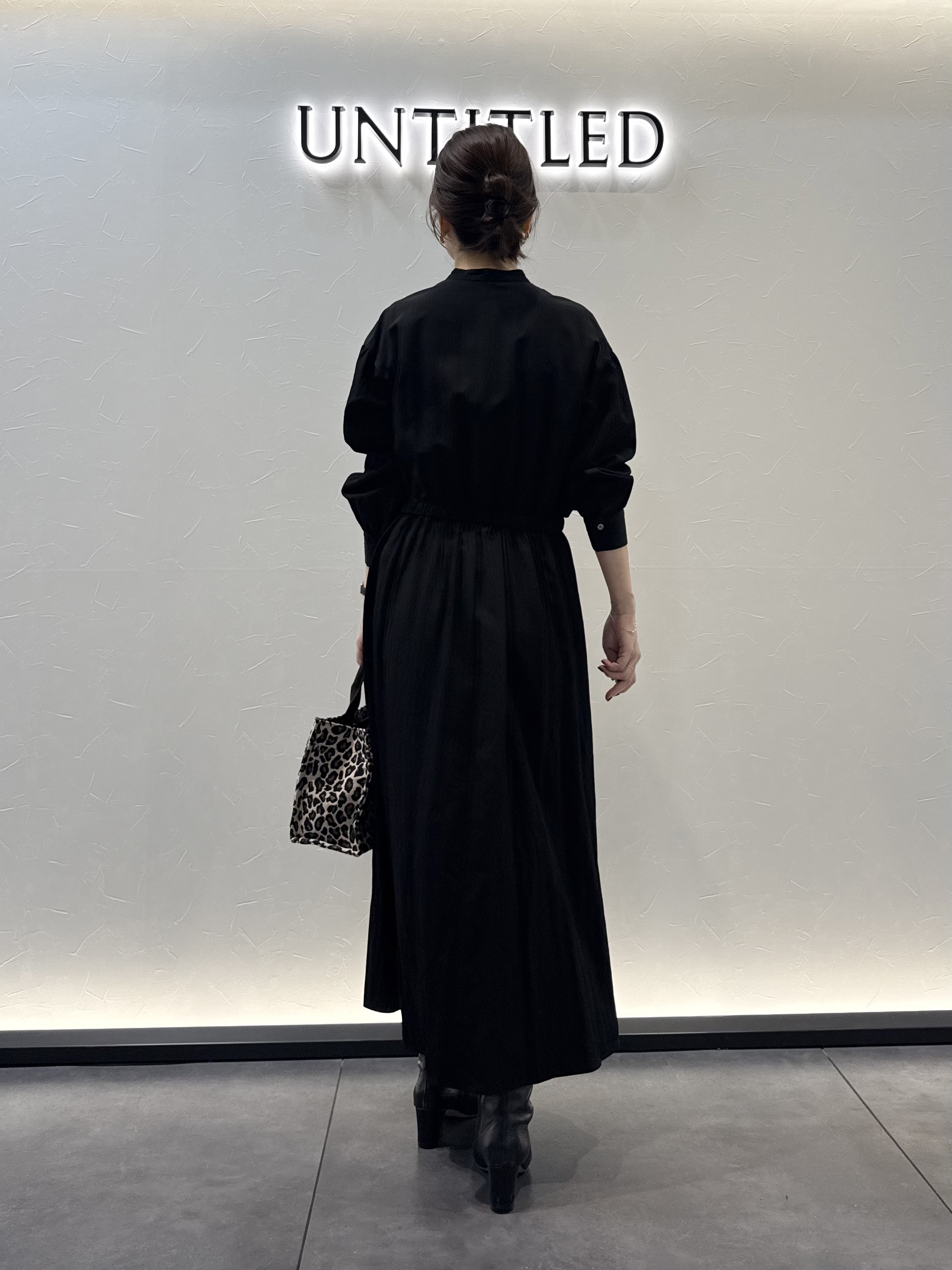 かなえさんの「UNTITLED｜ドレープワンピース」を使ったコーディネート