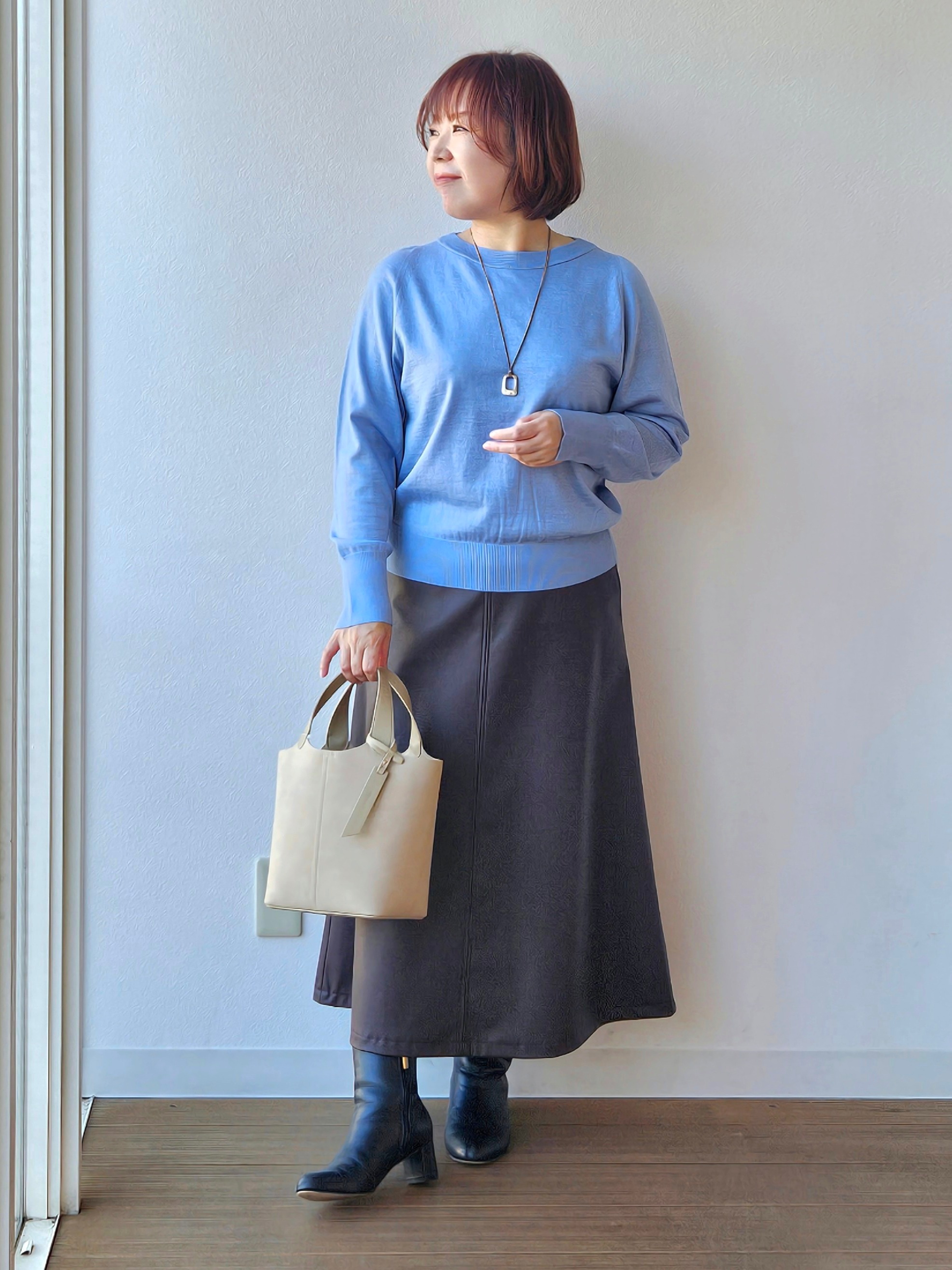 やじまさんの「UNTITLED｜【アンサンブル可能/オンオフ使える】シルクウールカシミヤプルオーバー」を使ったコーディネート