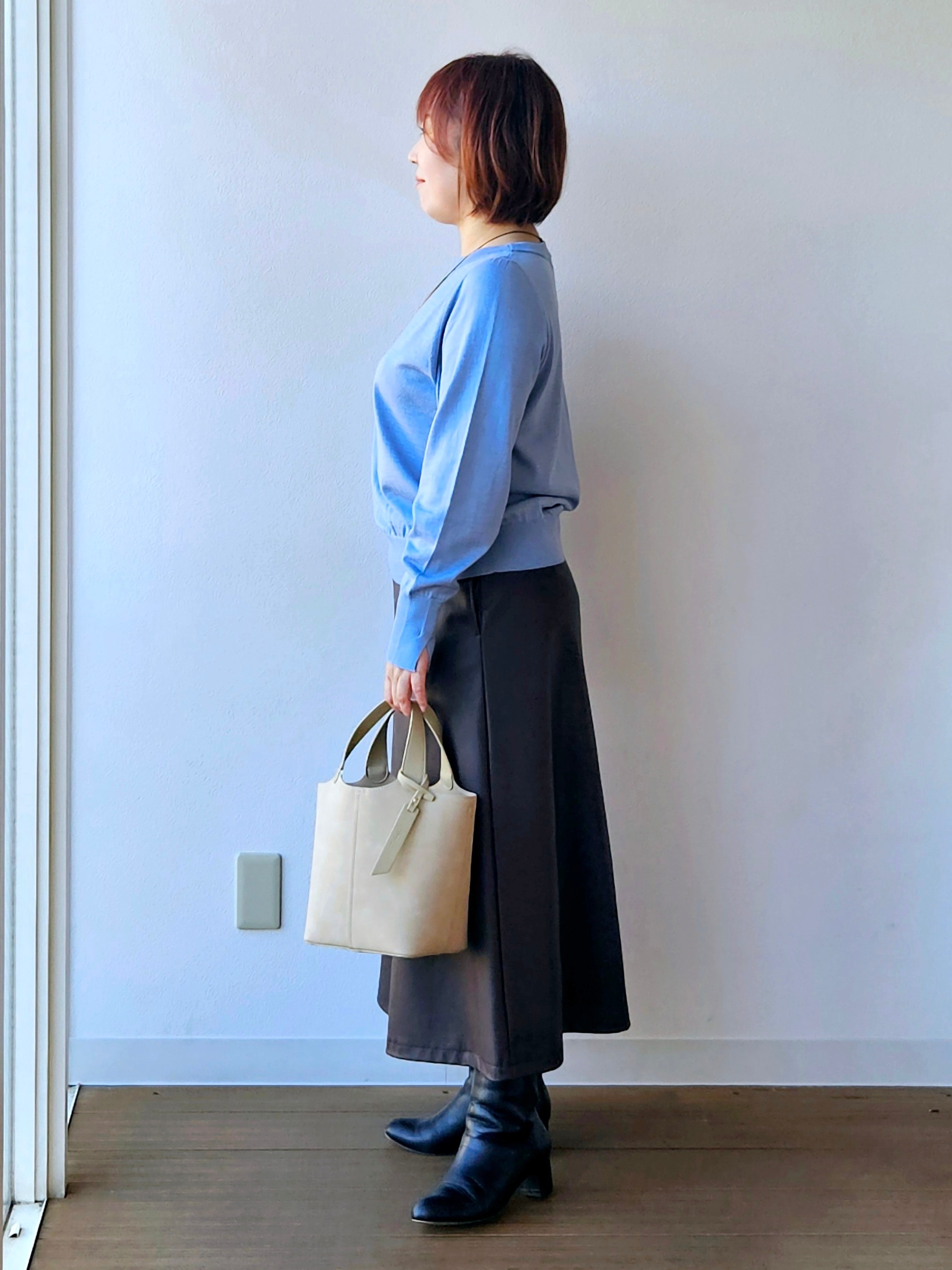 やじまさんの「UNTITLED｜【アンサンブル可能/オンオフ使える】シルクウールカシミヤプルオーバー」を使ったコーディネート