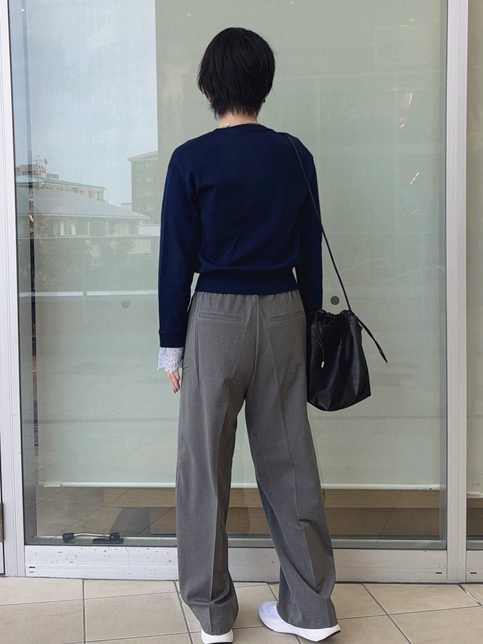 yo-koさんの「OPAQUE.CLIP｜袖口レースドッキングニット【洗濯機OK】」を使ったコーディネート