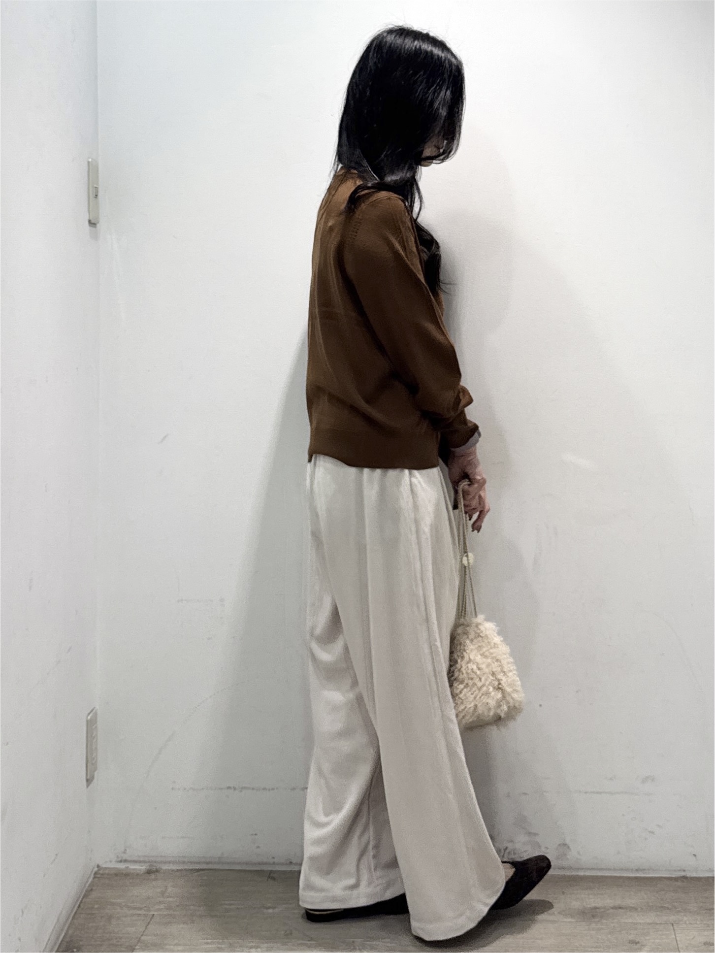 yuicciさんの「OPAQUE.CLIP｜『THE』名品ニットカーディガン【洗濯機OK】」を使ったコーディネート