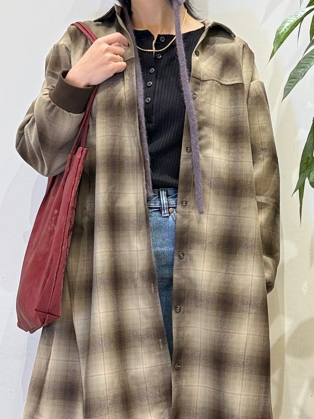 misakiさんの「SHOO･LA･RUE｜【S-LL/洗濯機可】フランネル チェックシャツワンピース」を使ったコーディネート