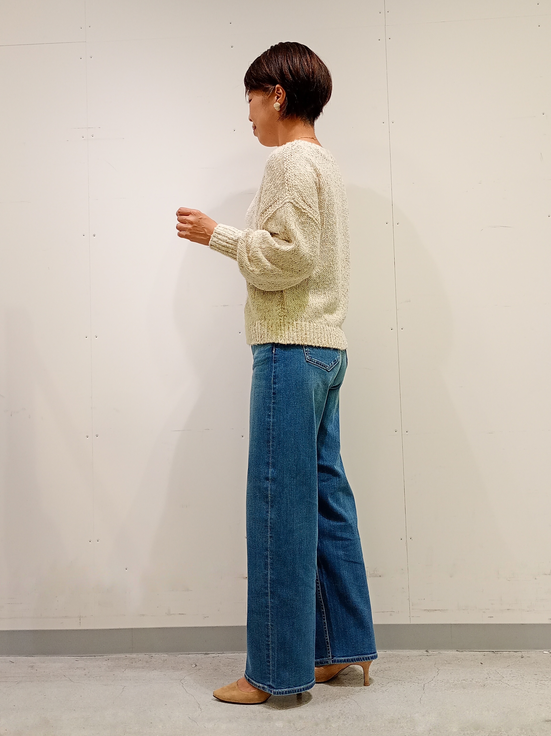 Kさんの「INDIVI｜【ウール混／配色／ゆったり】ミドル丈リバーフーディコート」を使ったコーディネート