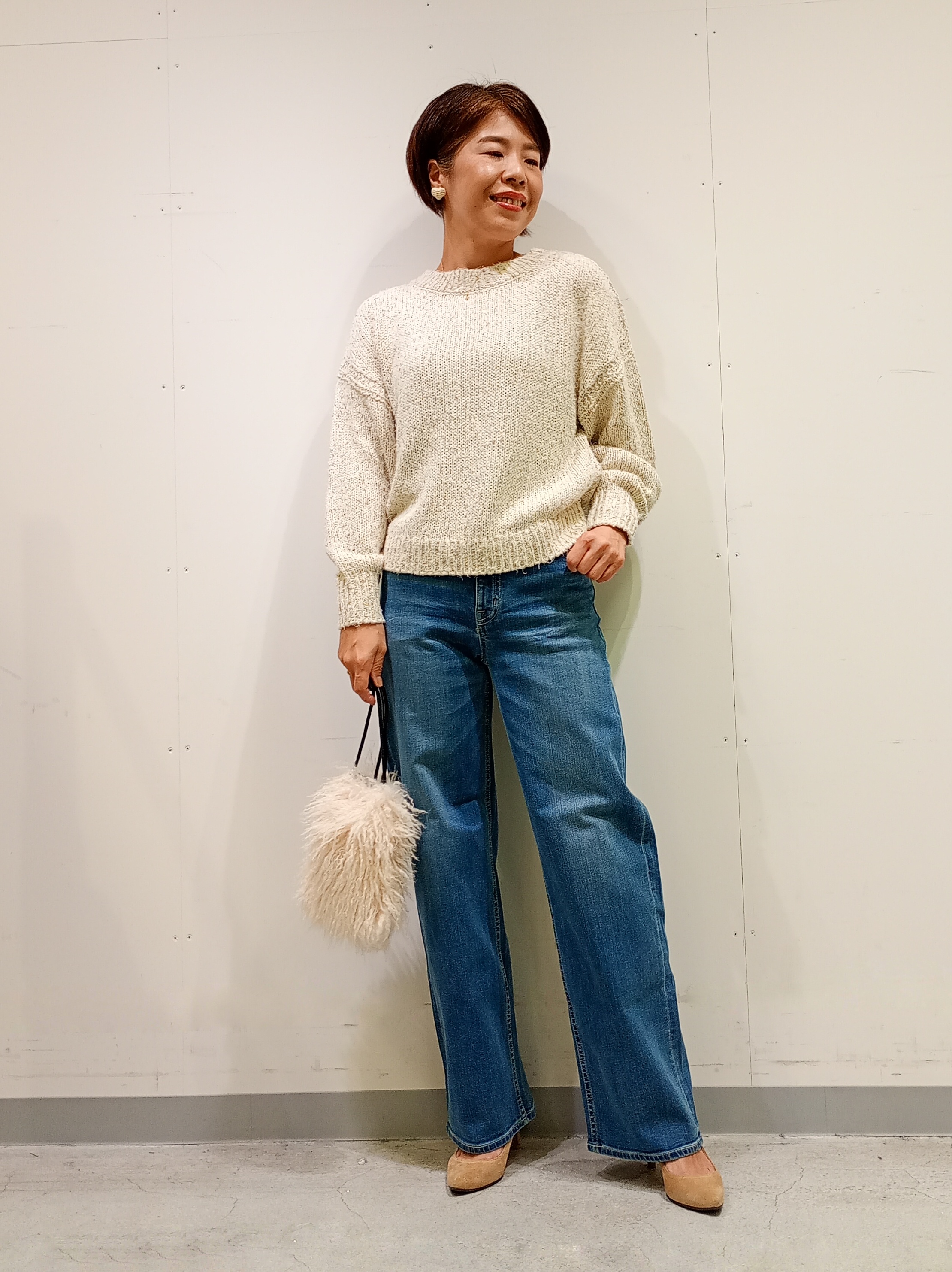 Kさんの「INDIVI｜【ウール混／配色／ゆったり】ミドル丈リバーフーディコート」を使ったコーディネート