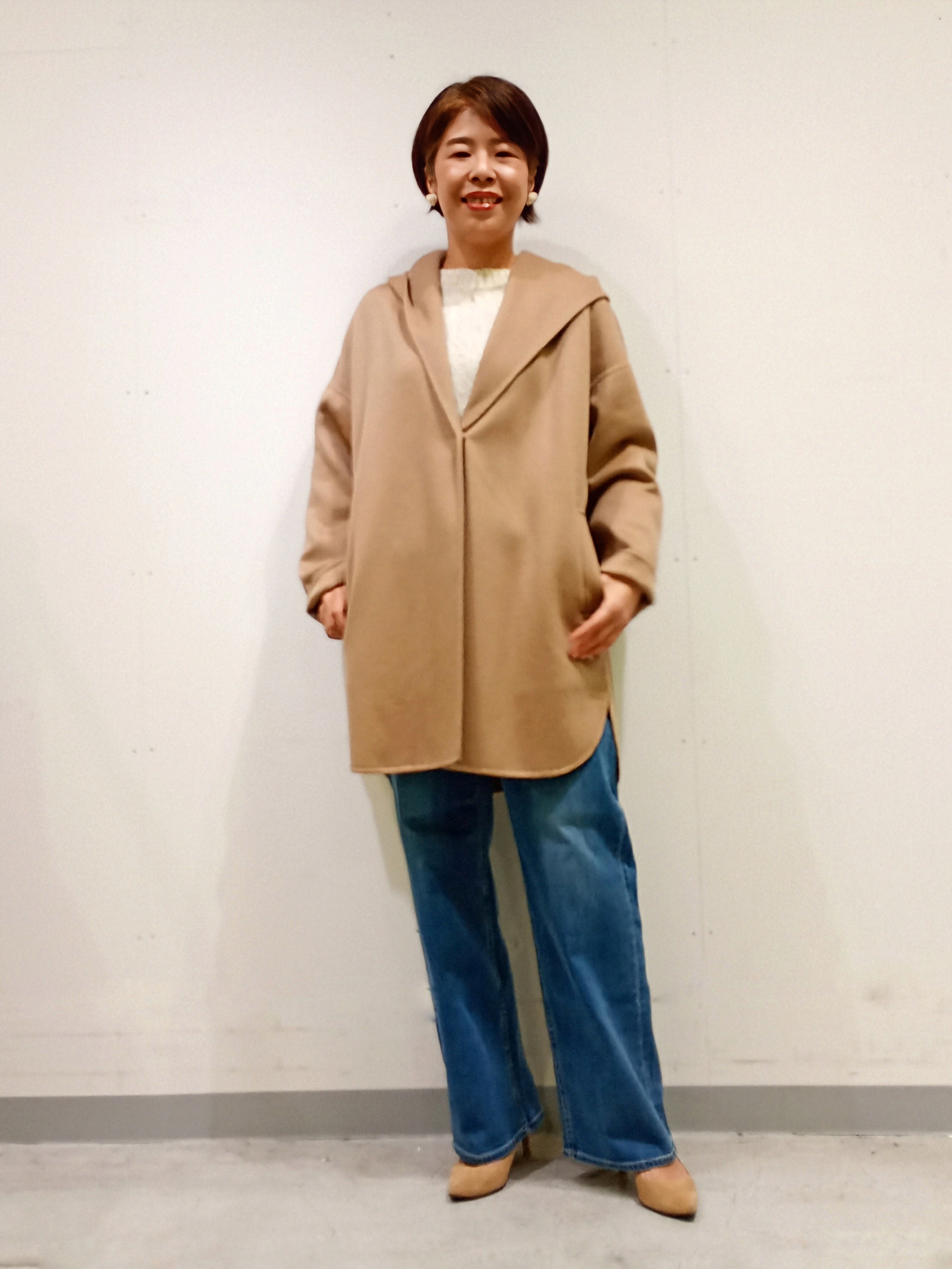 Kさんの「INDIVI｜【ウール混／配色／ゆったり】ミドル丈リバーフーディコート」を使ったコーディネート