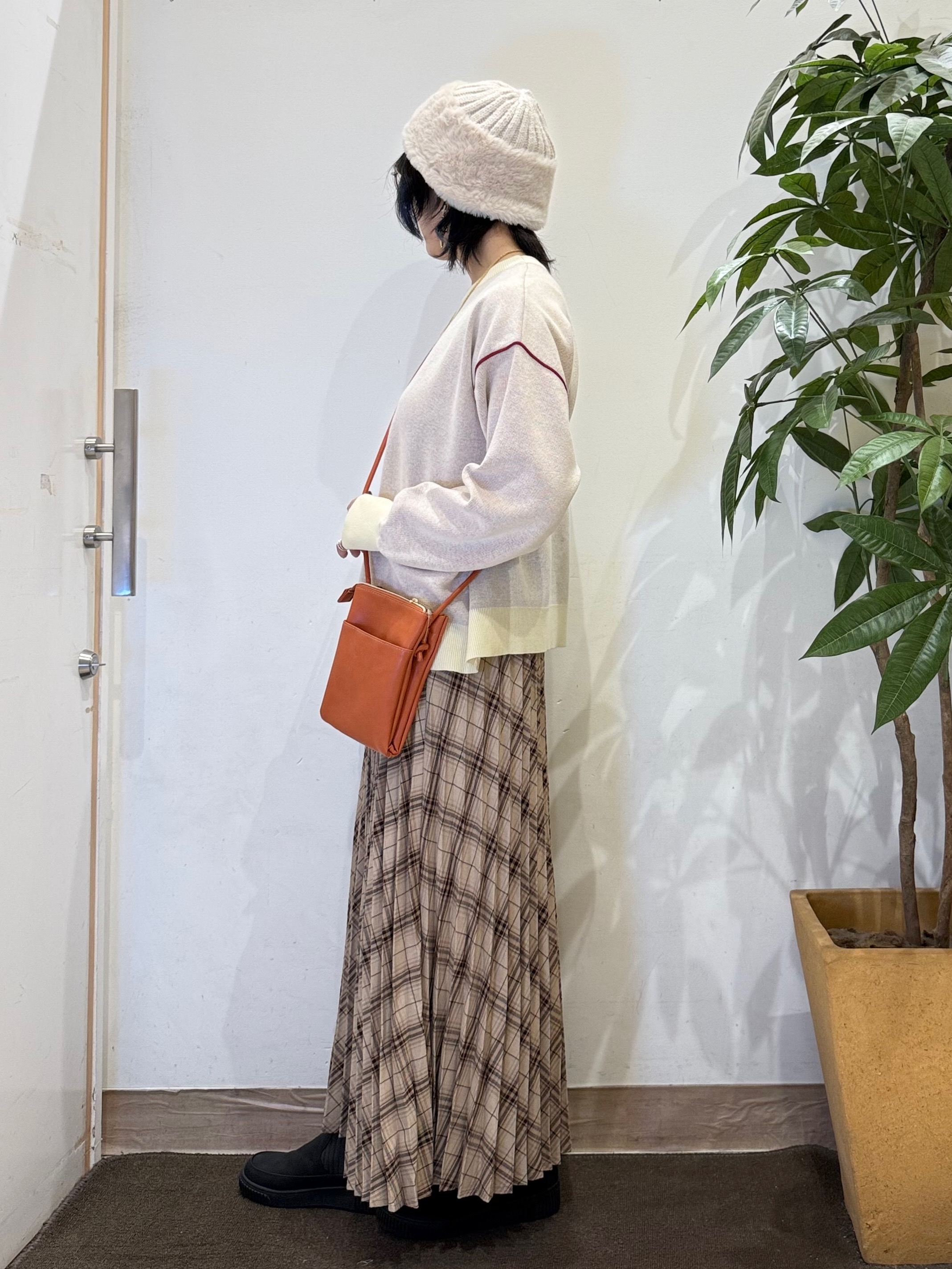 misakiさんの「SHOO･LA･RUE｜配色が目を引く　スウェットライクニット」を使ったコーディネート