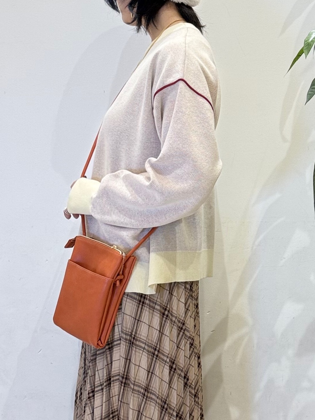 misakiさんの「SHOO･LA･RUE｜配色が目を引く　スウェットライクニット」を使ったコーディネート