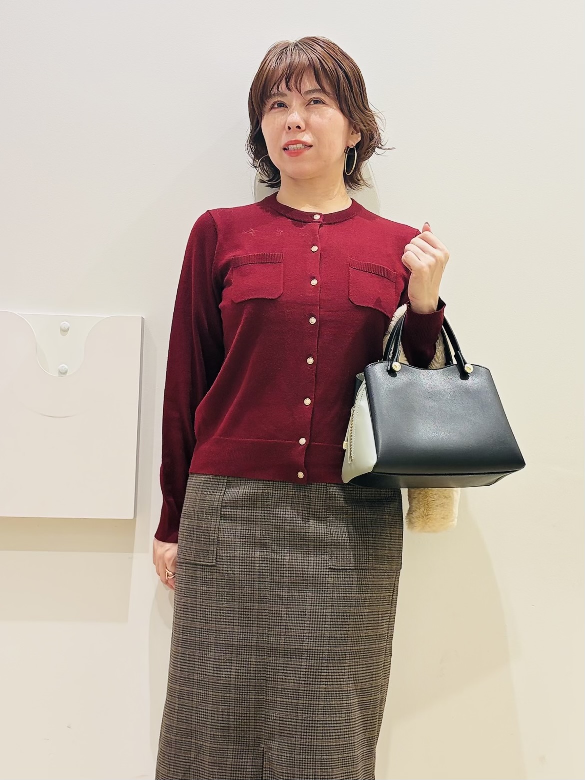YUKOさんの「index｜『THE』名品ニットカーディガン【洗濯機OK】」を使ったコーディネート
