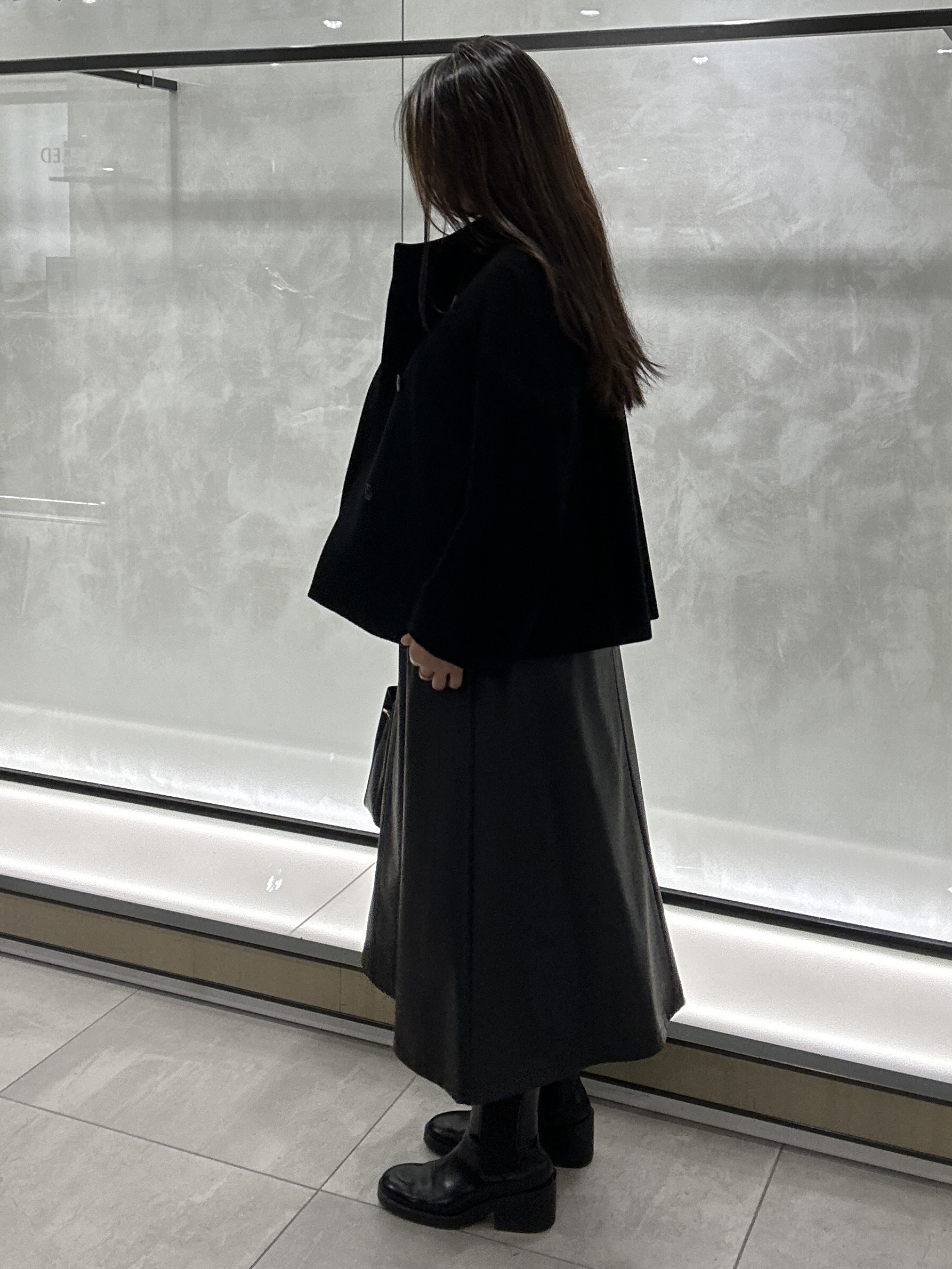 YURIさんの「UNTITLED｜【追加/新色】エアリーワンハンドルバッグ」を使ったコーディネート