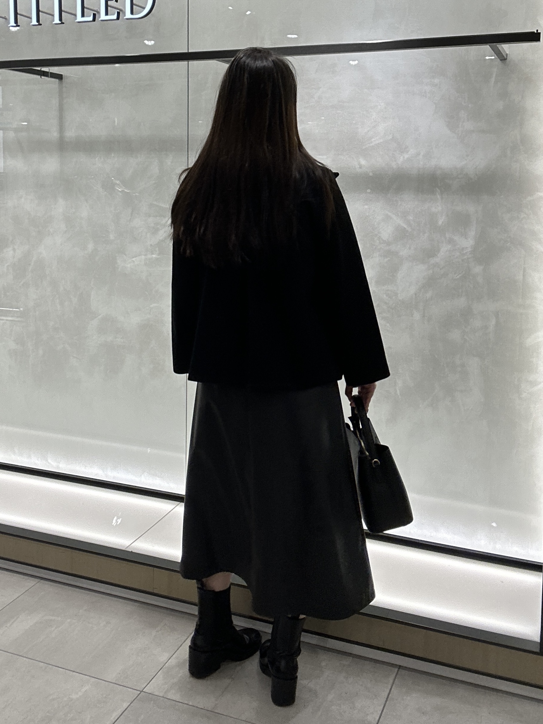 YURIさんの「UNTITLED｜【追加/新色】エアリーワンハンドルバッグ」を使ったコーディネート