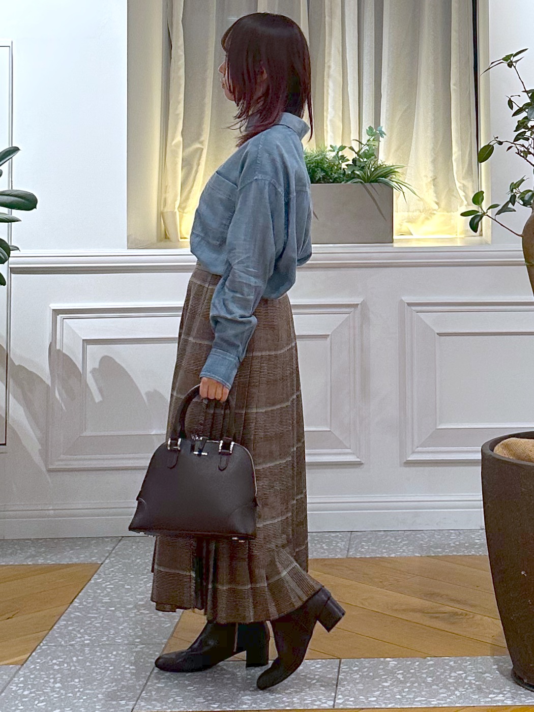なべこさんの「DRESSTERIOR｜【涼しく着映え】シアーデニムシャツ」を使ったコーディネート