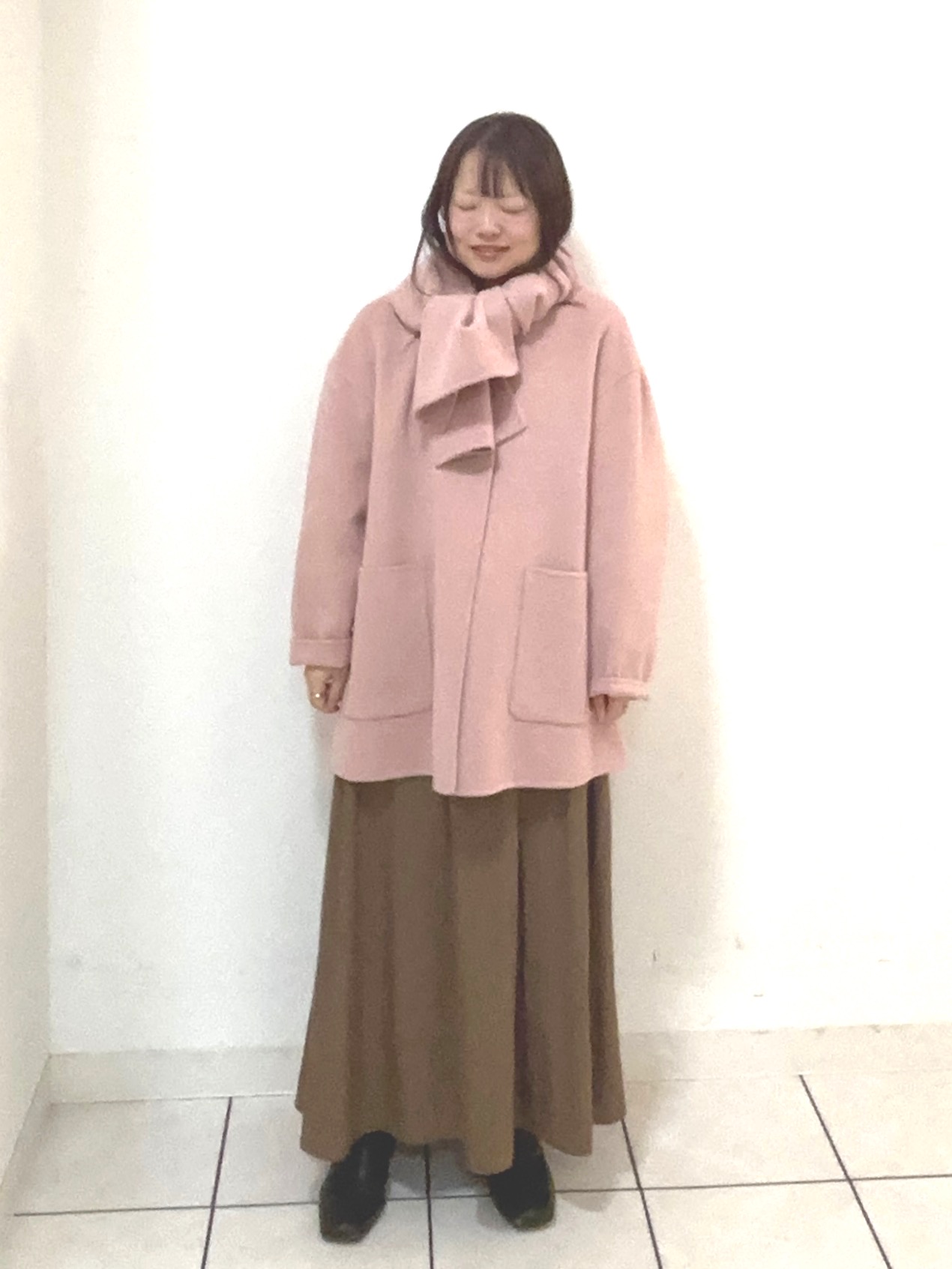 タマさんの「UNTITLED｜【マフラー付き/ゆったり】リバーコート」を使ったコーディネート