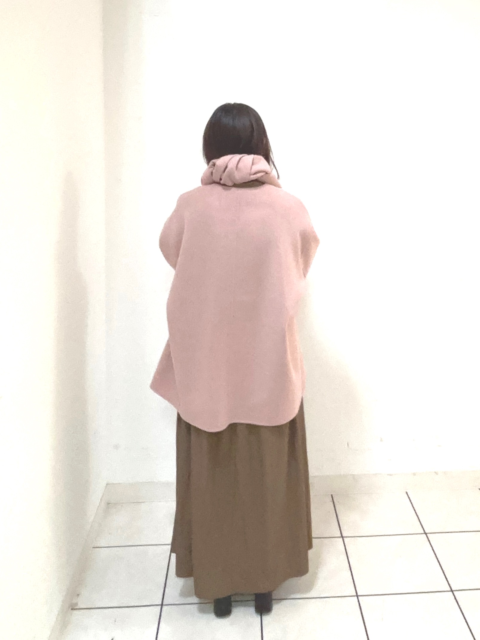 タマさんの「UNTITLED｜【マフラー付き/ゆったり】リバーコート」を使ったコーディネート