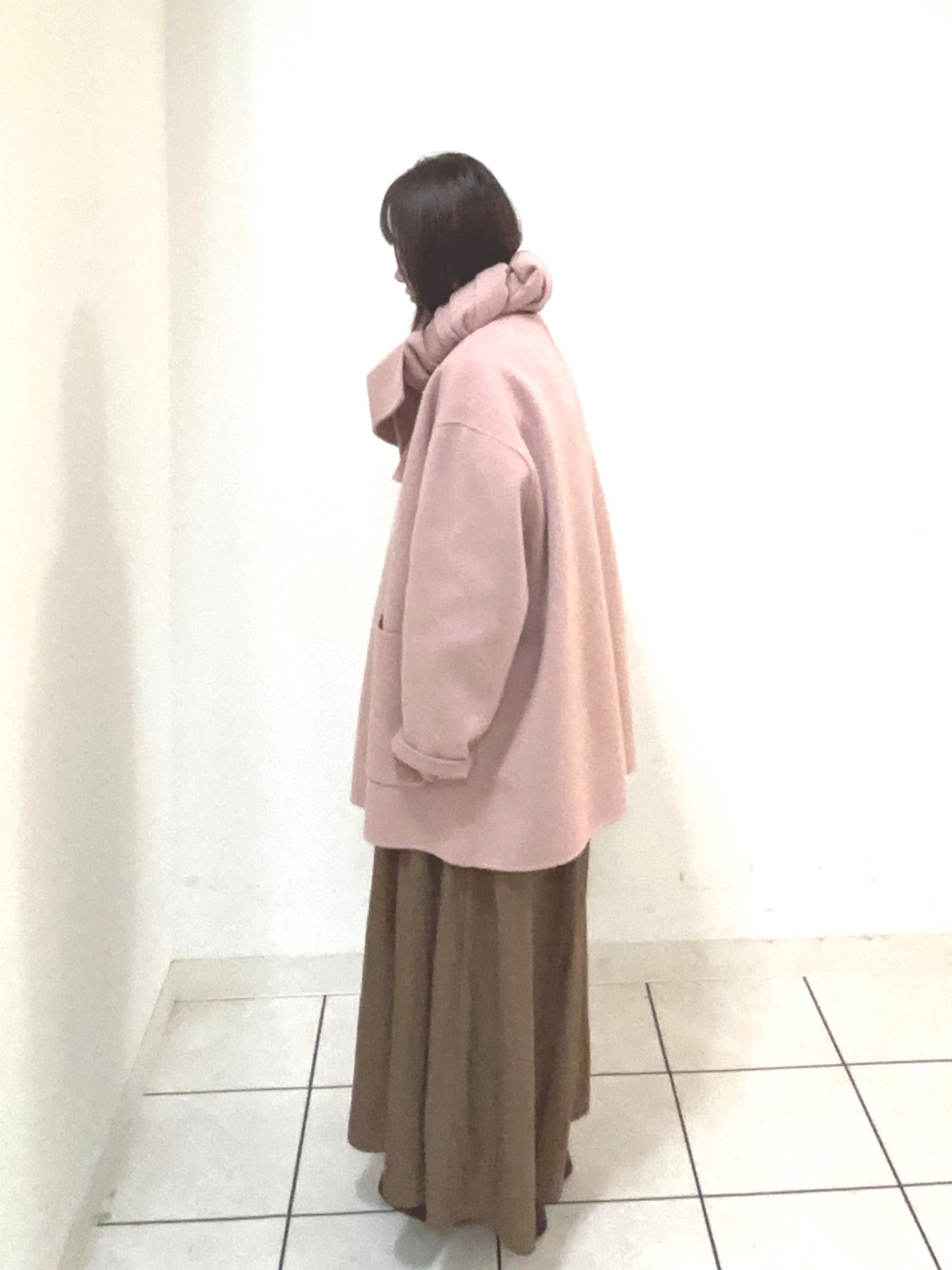 タマさんの「UNTITLED｜【マフラー付き/ゆったり】リバーコート」を使ったコーディネート