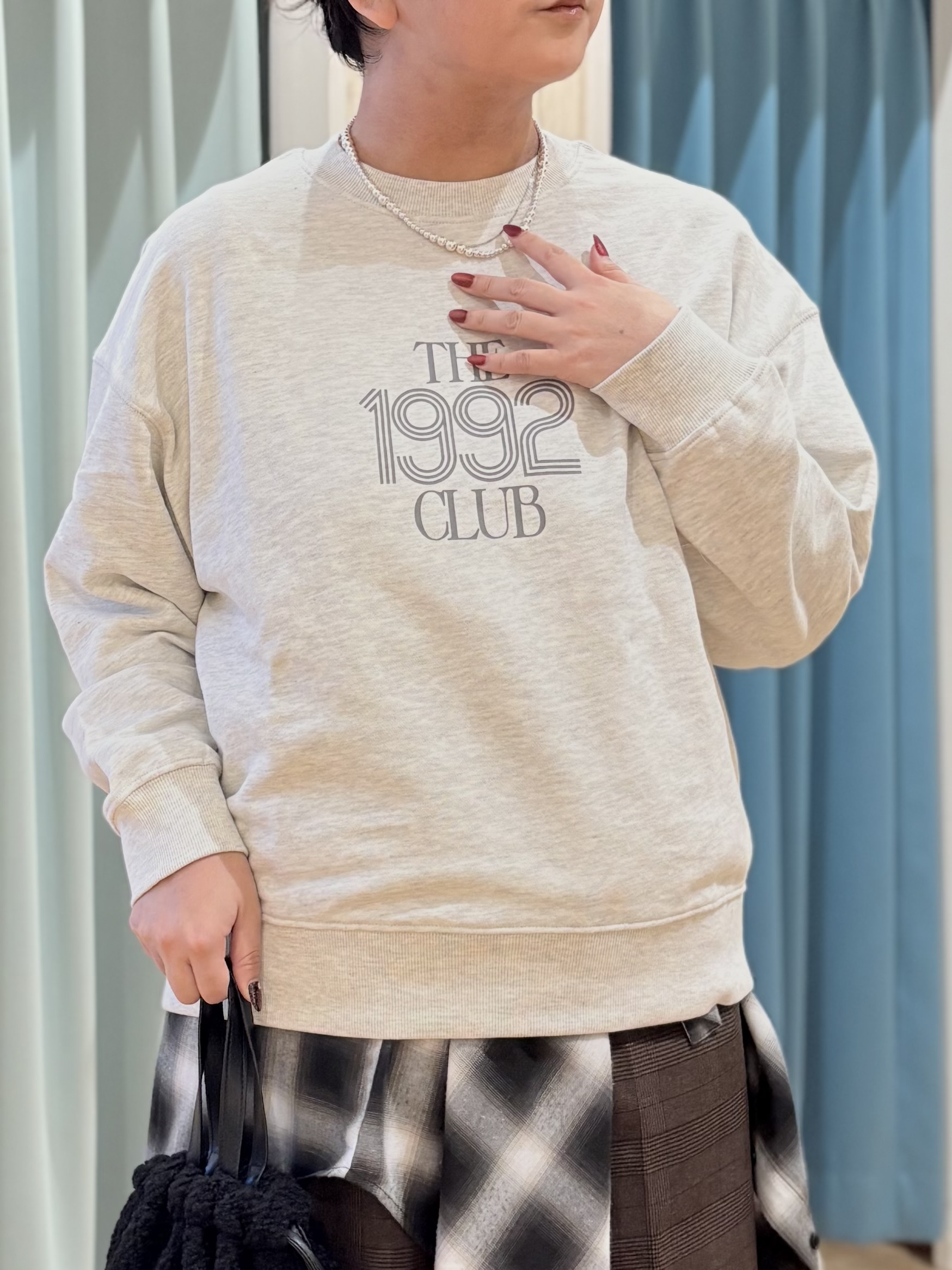 砂糖さんの「SHOO･LA･RUE｜【体型カバー/洗濯機可】ゆるシルエットスウェット」を使ったコーディネート