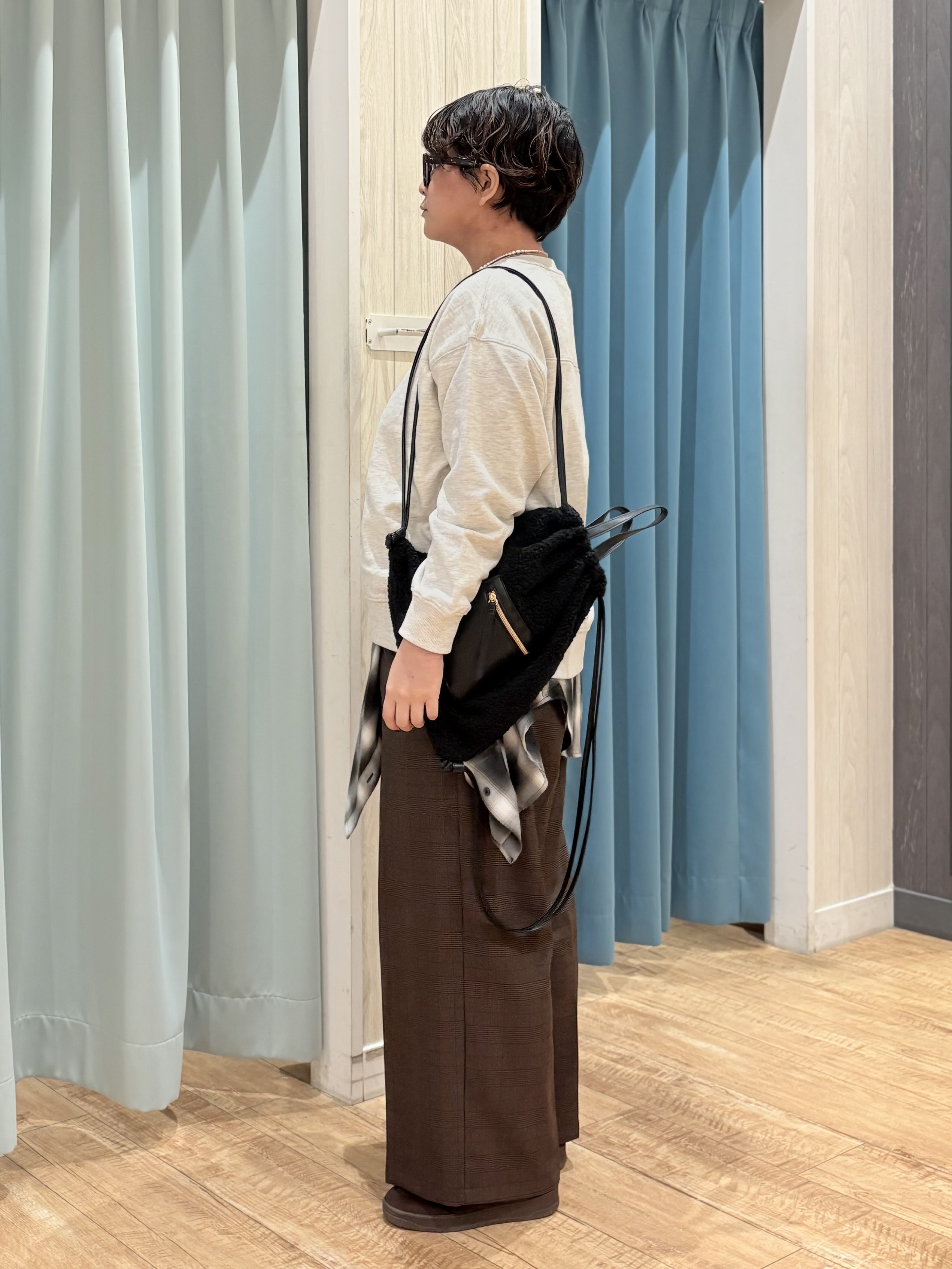 砂糖さんの「SHOO･LA･RUE｜【体型カバー/洗濯機可】ゆるシルエットスウェット」を使ったコーディネート
