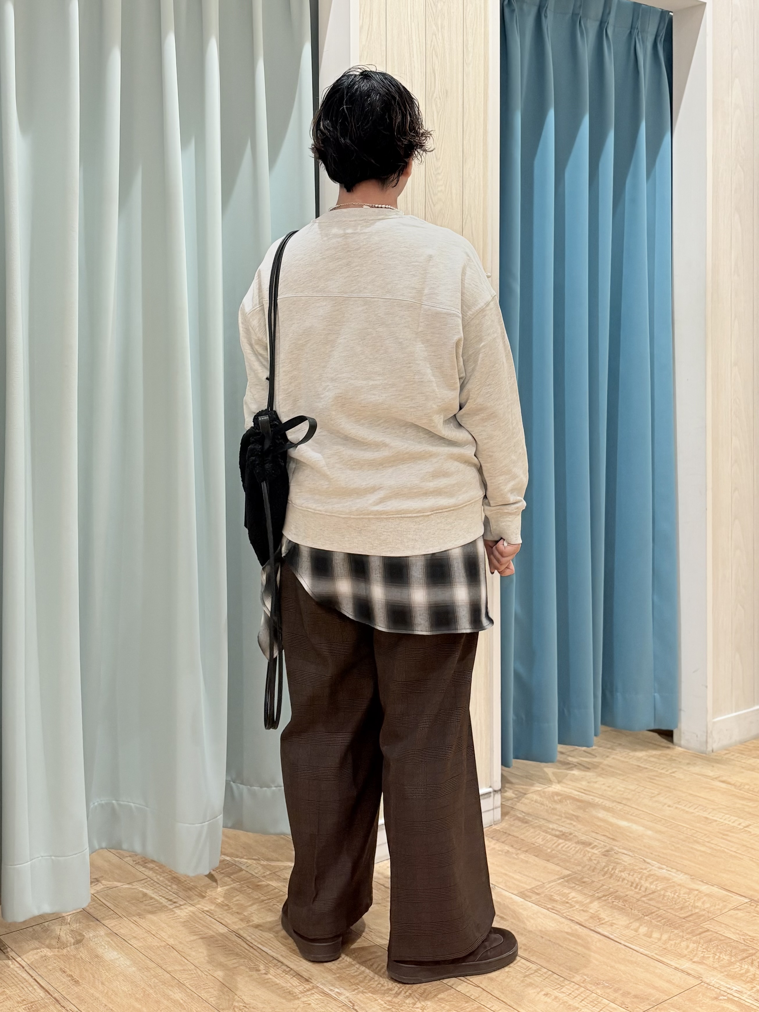 砂糖さんの「SHOO･LA･RUE｜【体型カバー/洗濯機可】ゆるシルエットスウェット」を使ったコーディネート
