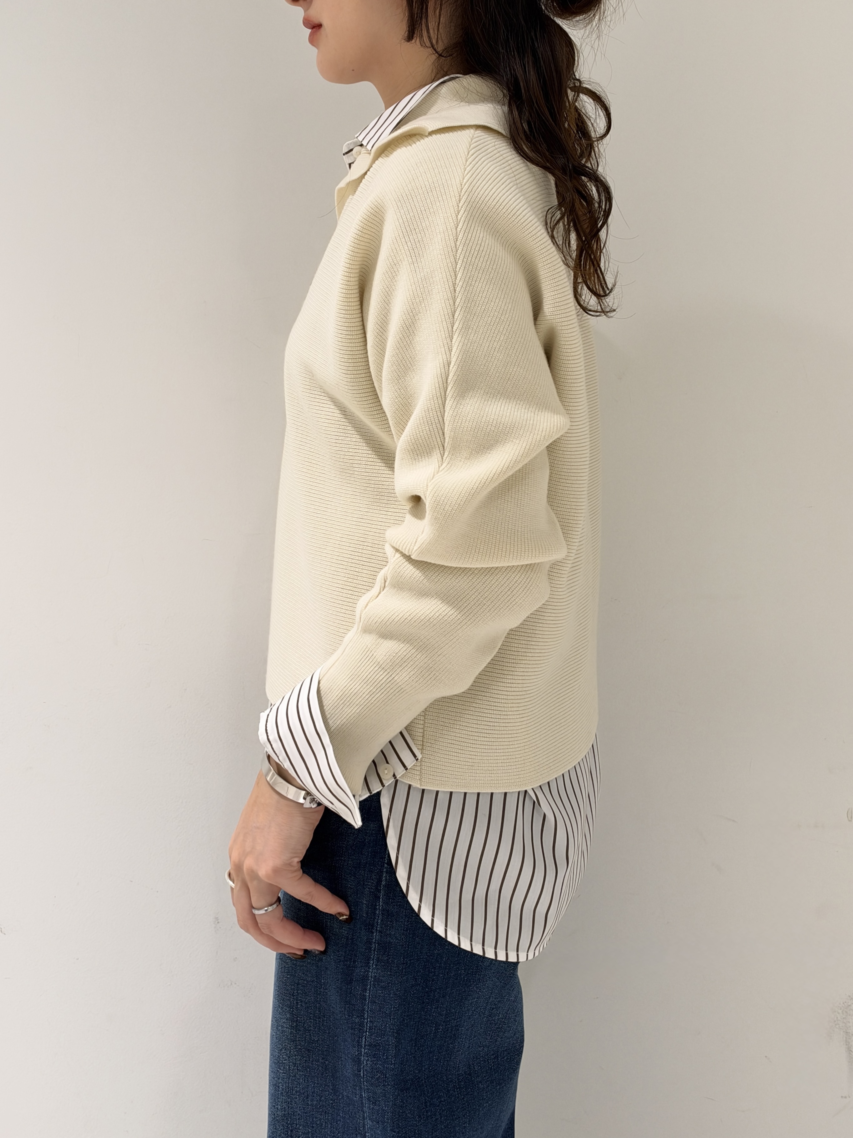 そんさんの「INDIVI｜【ウール混／クロップド丈】畦編みスキッパー衿ニット」を使ったコーディネート